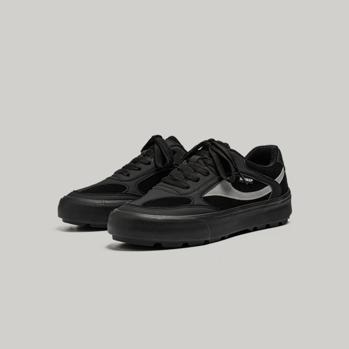 Non-Slip Sole Training Sneakers WN23386