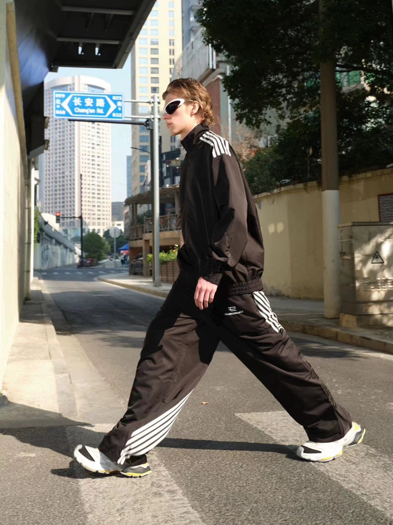 Stripe Oversize Nylon Jacket & Stripe Sporty Pants Setup WN21303