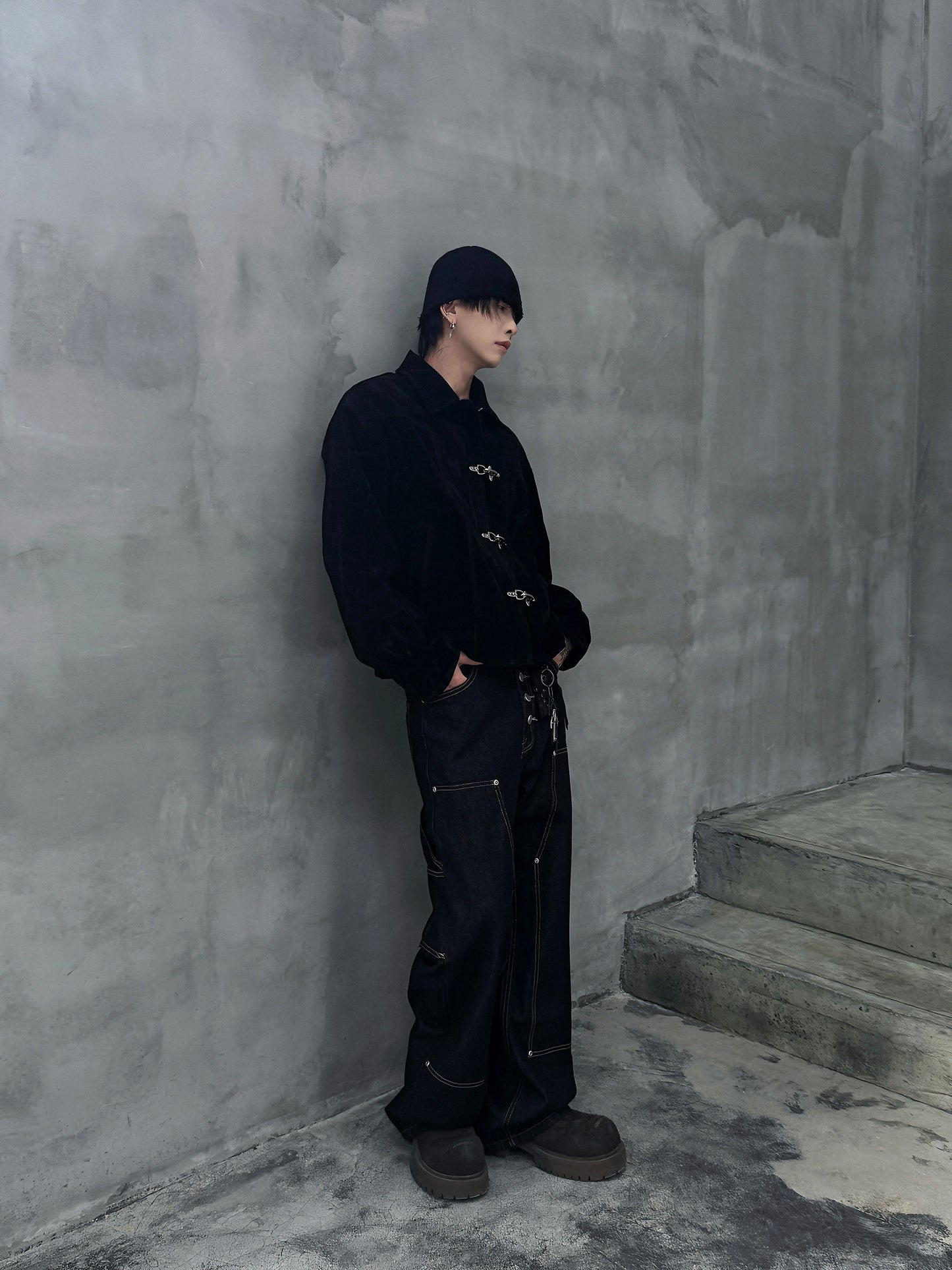 Toggle Closure Suede Short Jacket WN22955