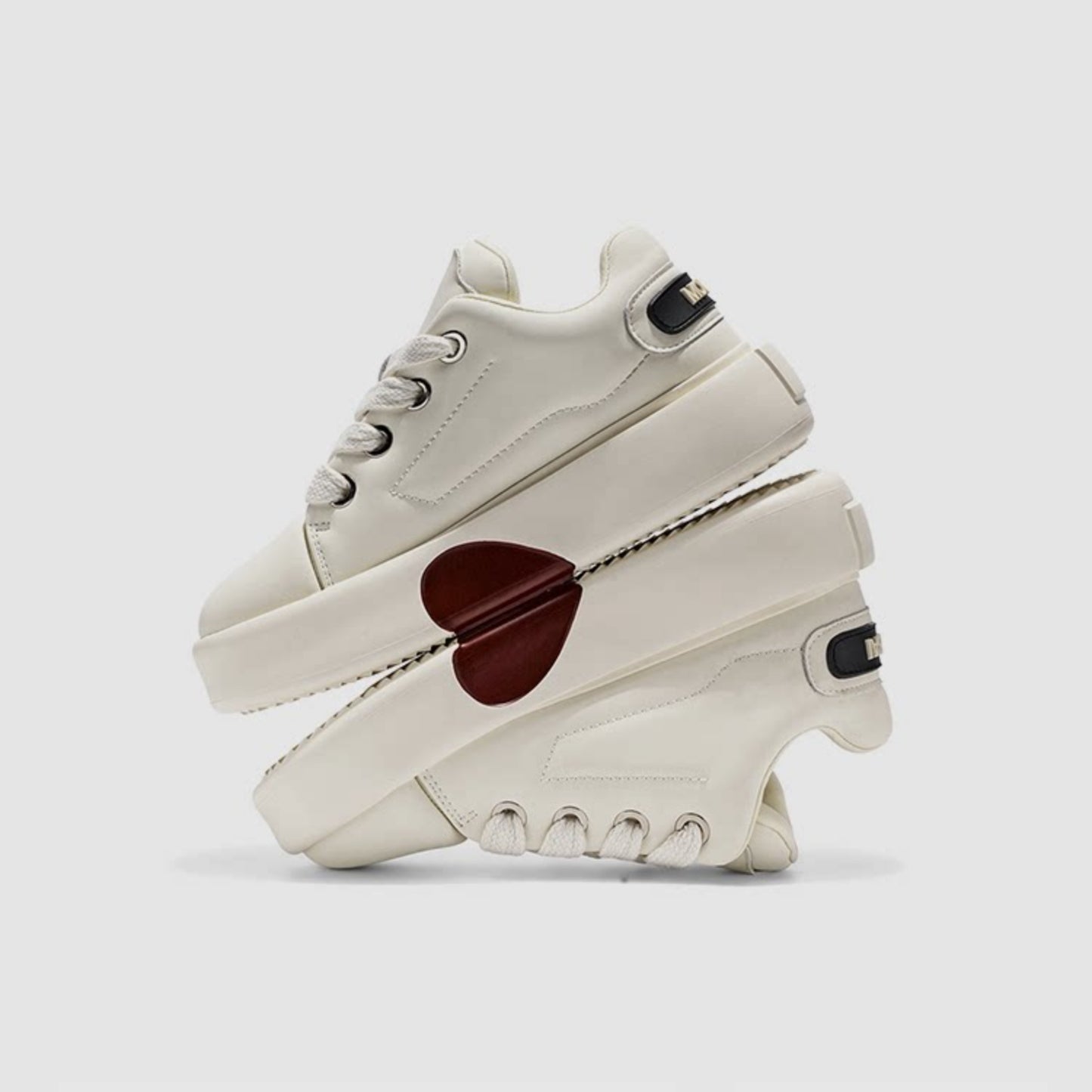 Thick Soled High-End Sneakers WN23370