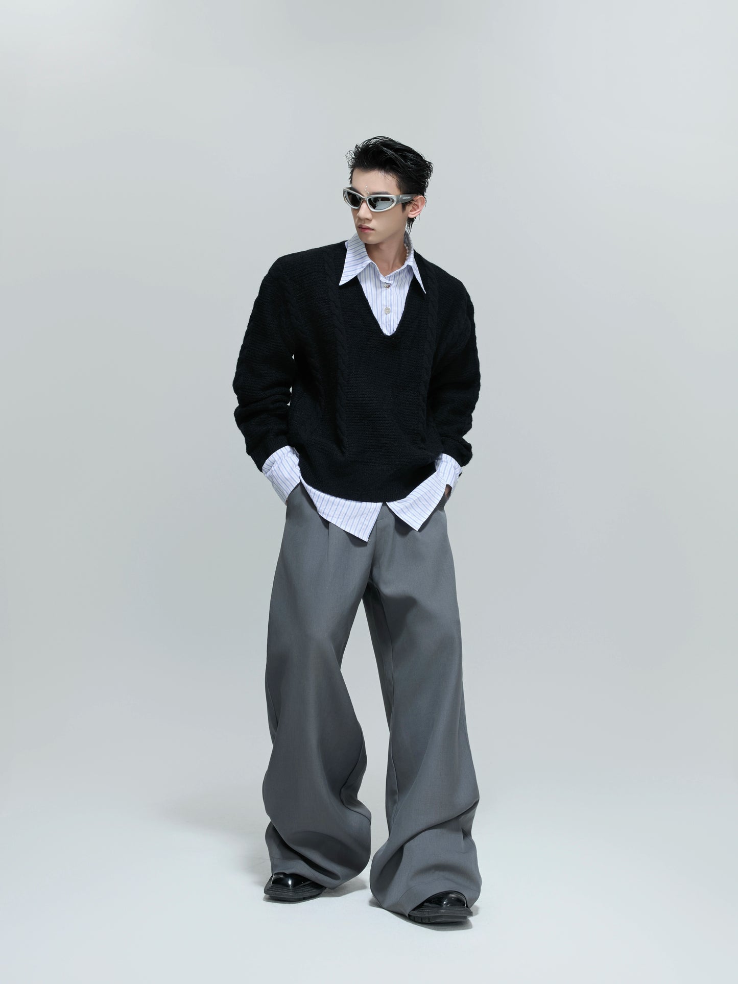 Fake Layered V-Neck Cable Knit Sweater WN21698