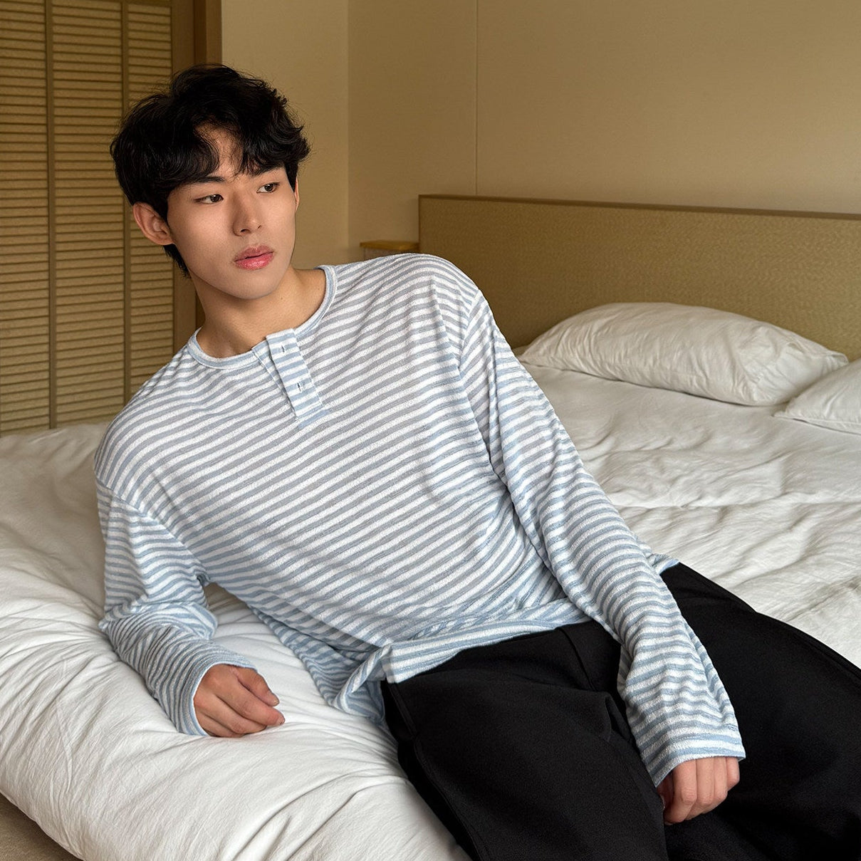 Border Button Long Sleeve T-Shirt WN24936