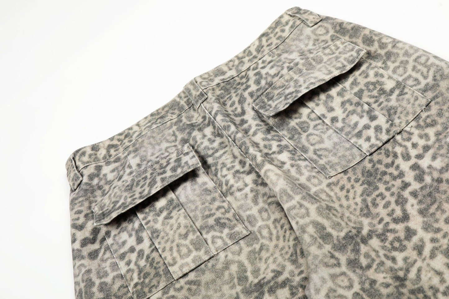 Leopard Multi-Pocket Wide Leg Cargo Pants WN26113