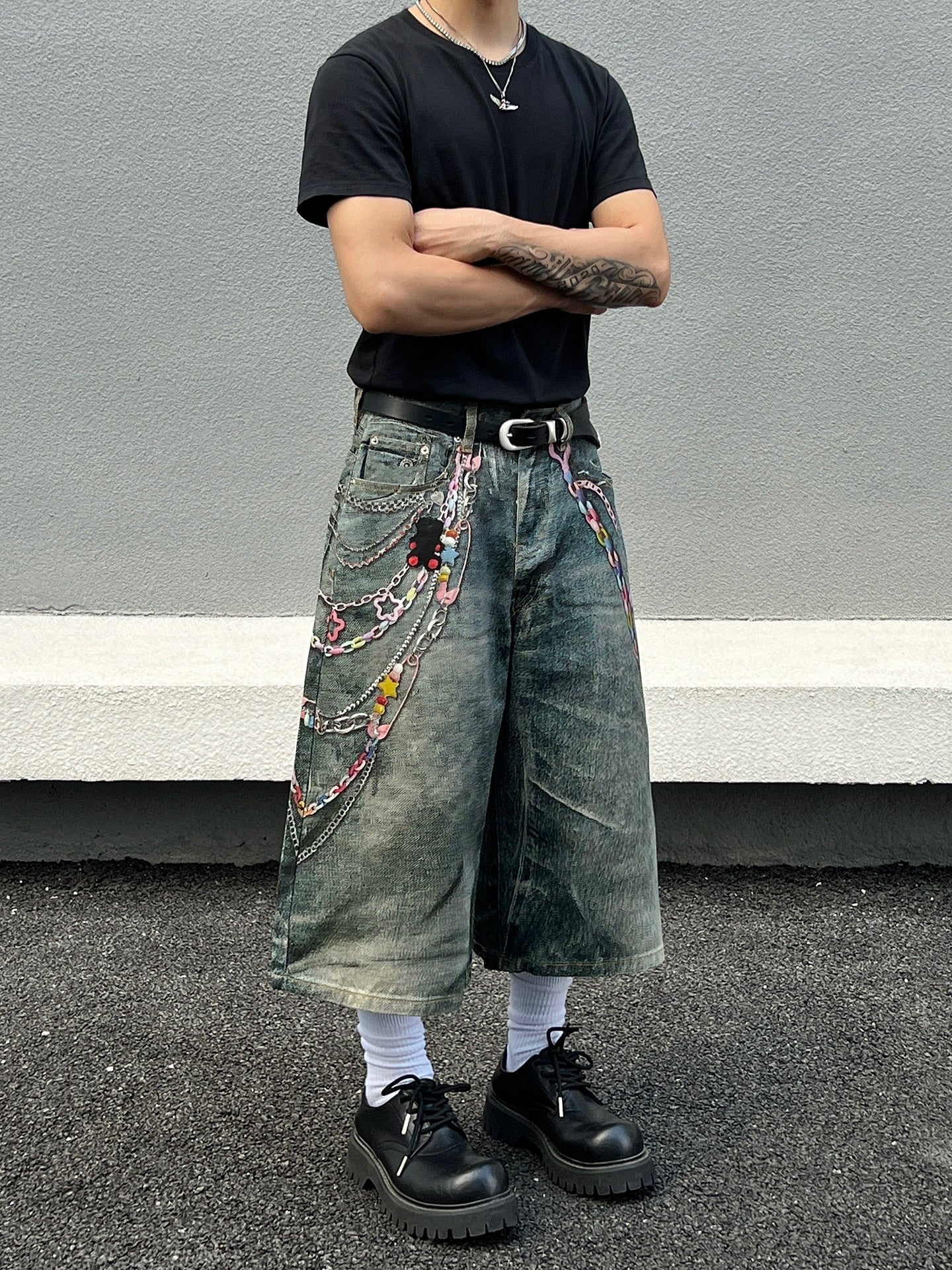 Digital Print Washed Wide Leg Half Denim Jeans WN19520