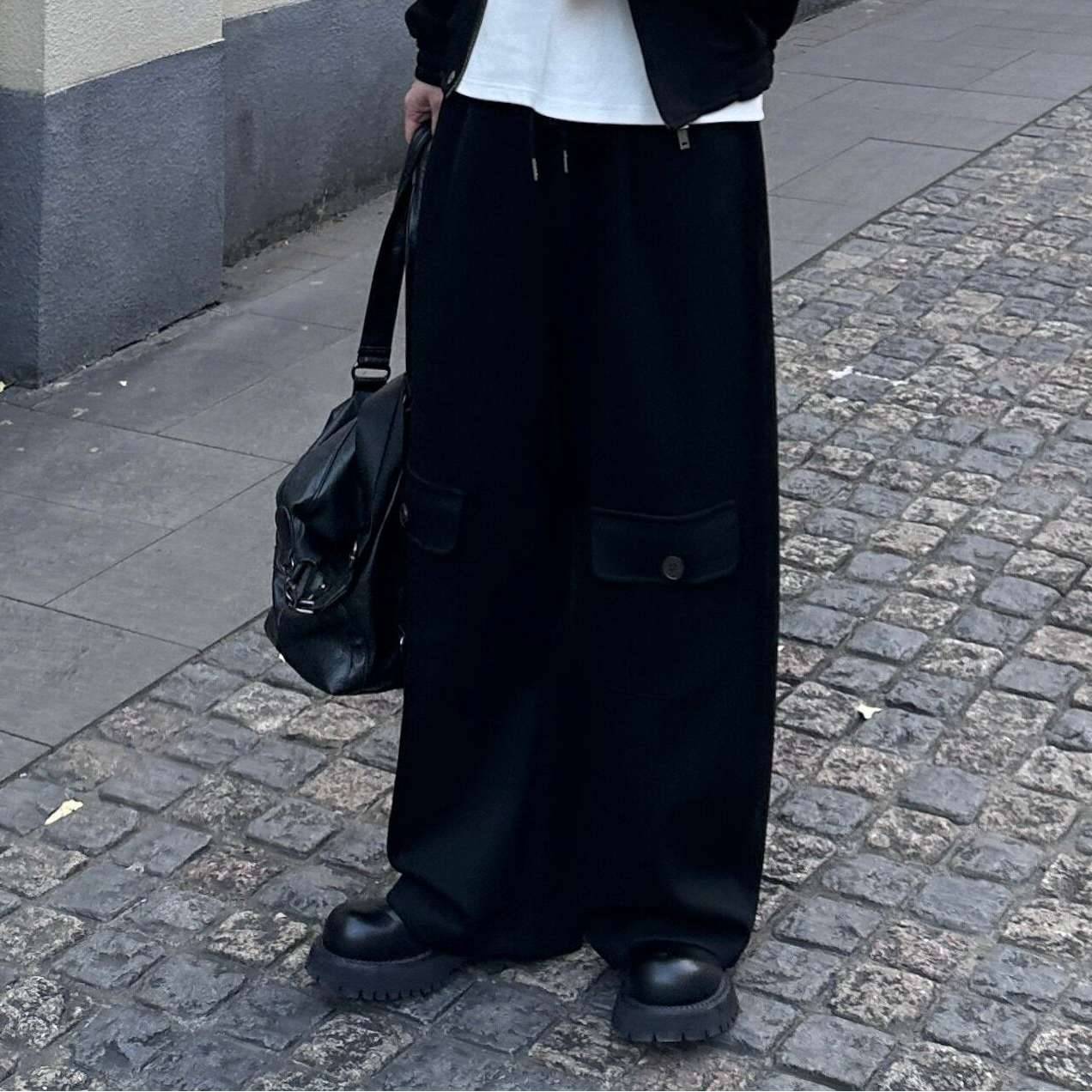 Air Layer Cotton Shoulder-pad PU Leather Patch Jacket & Air Layer Cotton Wide Leg Cargo Sweatpants Setup WN25244