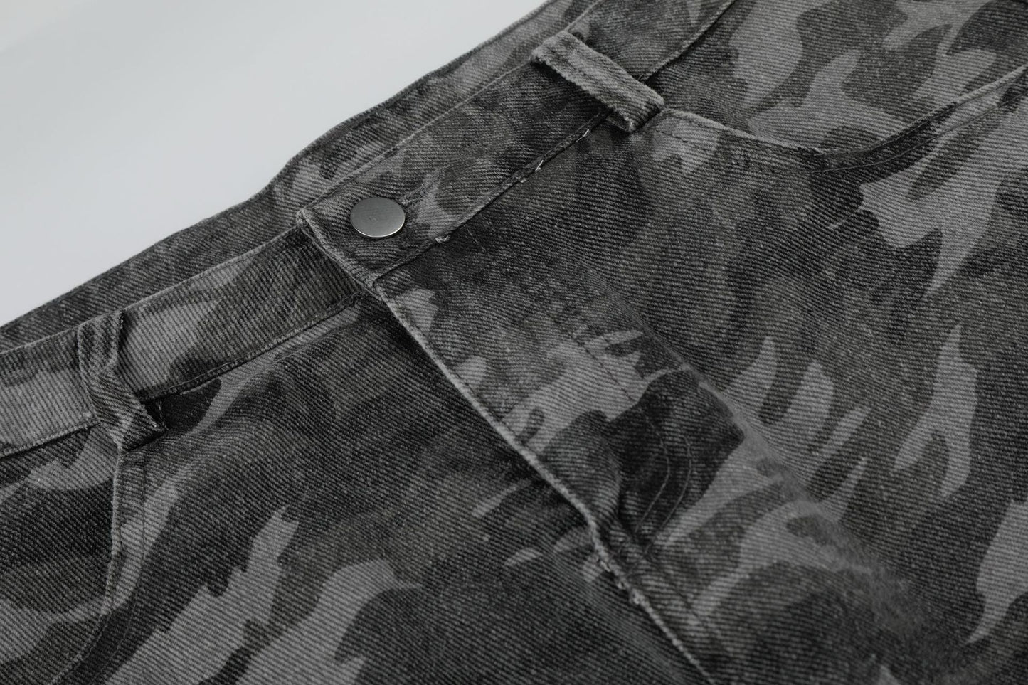 Camo Rivet Curved Wide Leg Denim Jeans WN25624