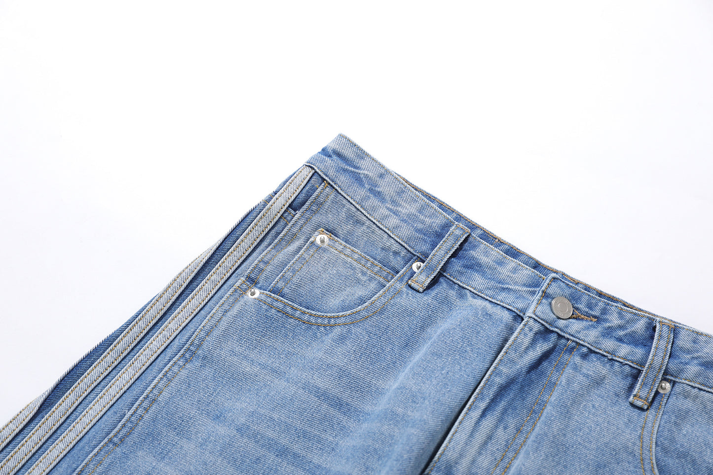 Washed Whisker Pin Tuck Wide Leg Denim Jeans WN26126