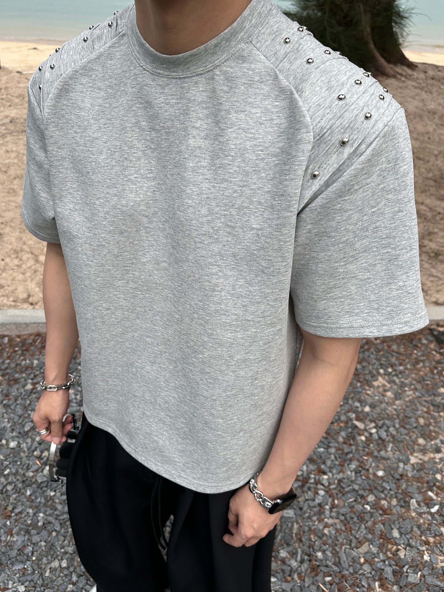 Rivet Pleats Shoulder-pad Heavyweight Oversize Short Sleeve T-Shirt WN25254