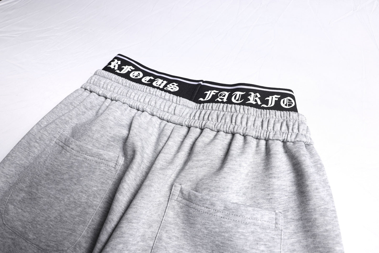Letter Print Deconstruction Wide Leg Sweatpants WN26110