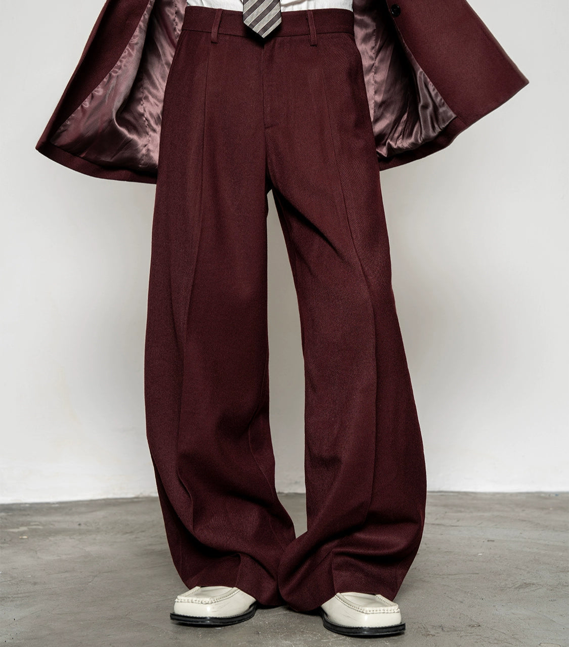 Wide Shoulder Tailored Jacket & Trousers Setup WN20881