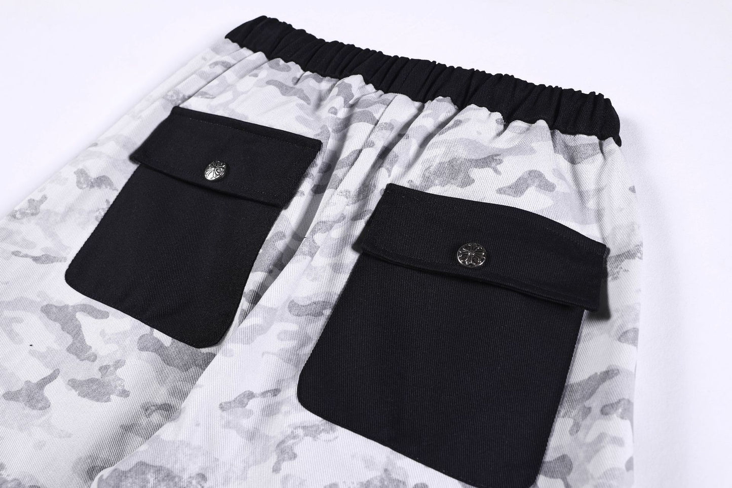 Camouflage Letter Print Cargo Pants WN26150