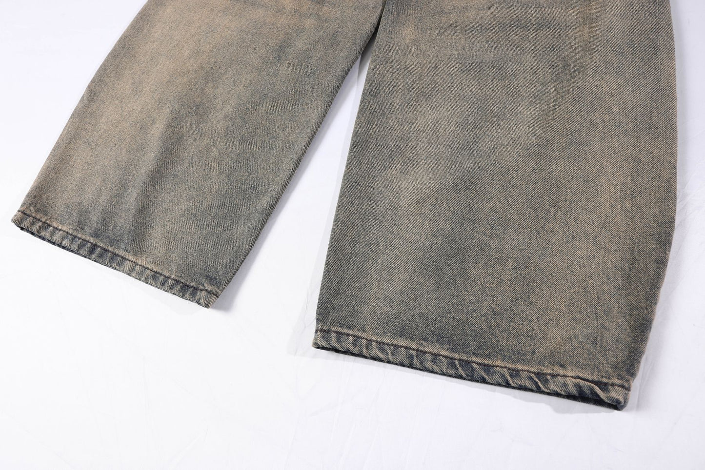 Washed Rose Embroidery Wide Leg Curved Denim Jeans WN25865