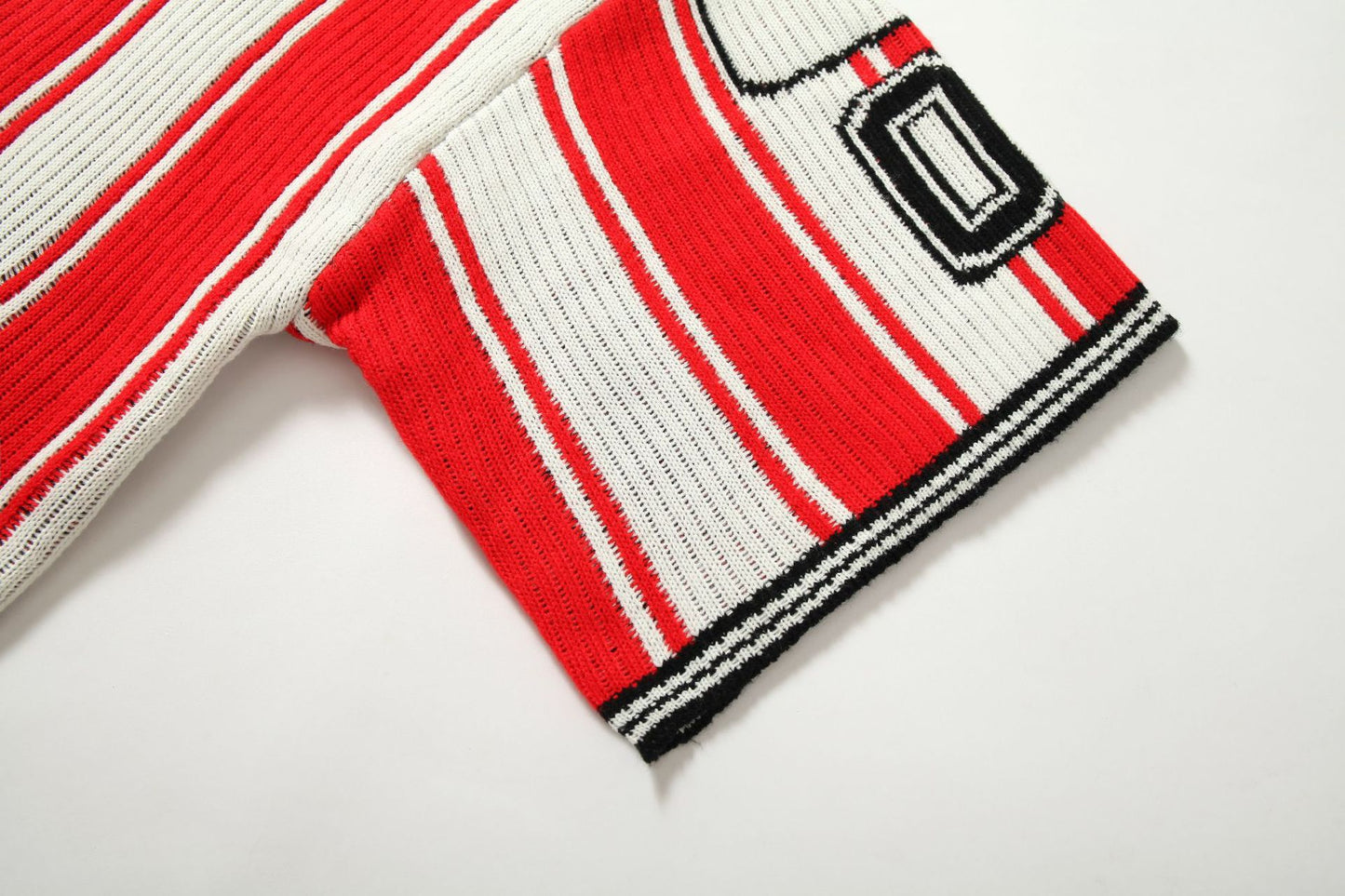 Number Stripe V-Neck Short Sleeve Knit T-shirt WN25630