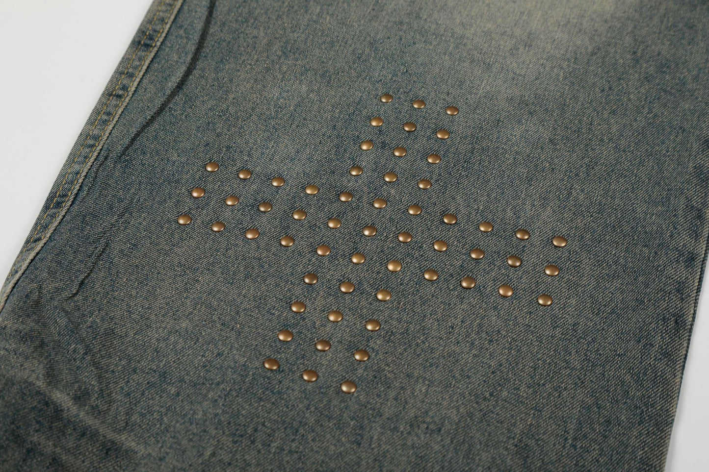 Washed Whisker Cross Studs Wide Leg Denim Jeans WN25798