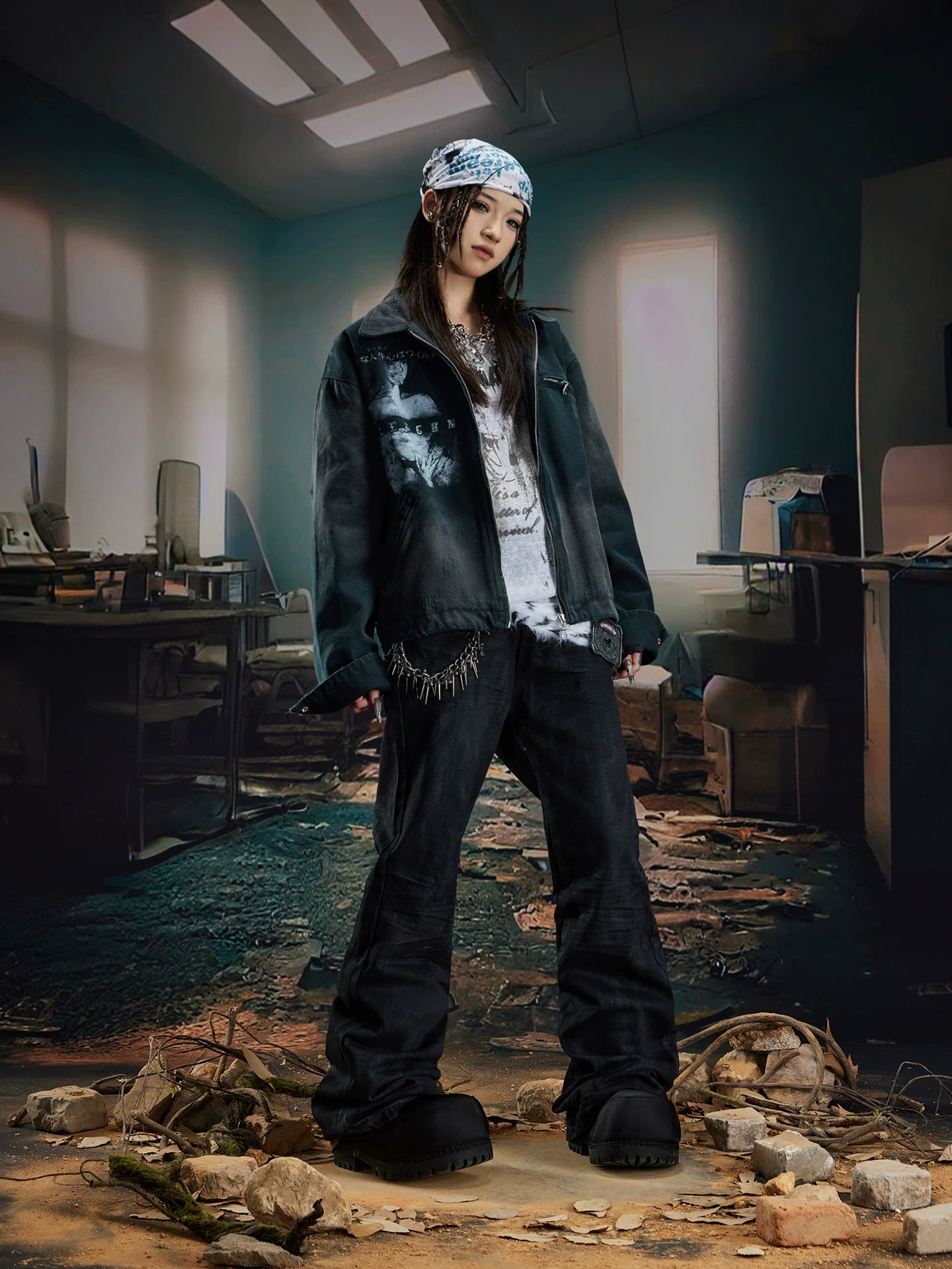 Coated Hand-Rub Long Flare Denim Jeans WN20584