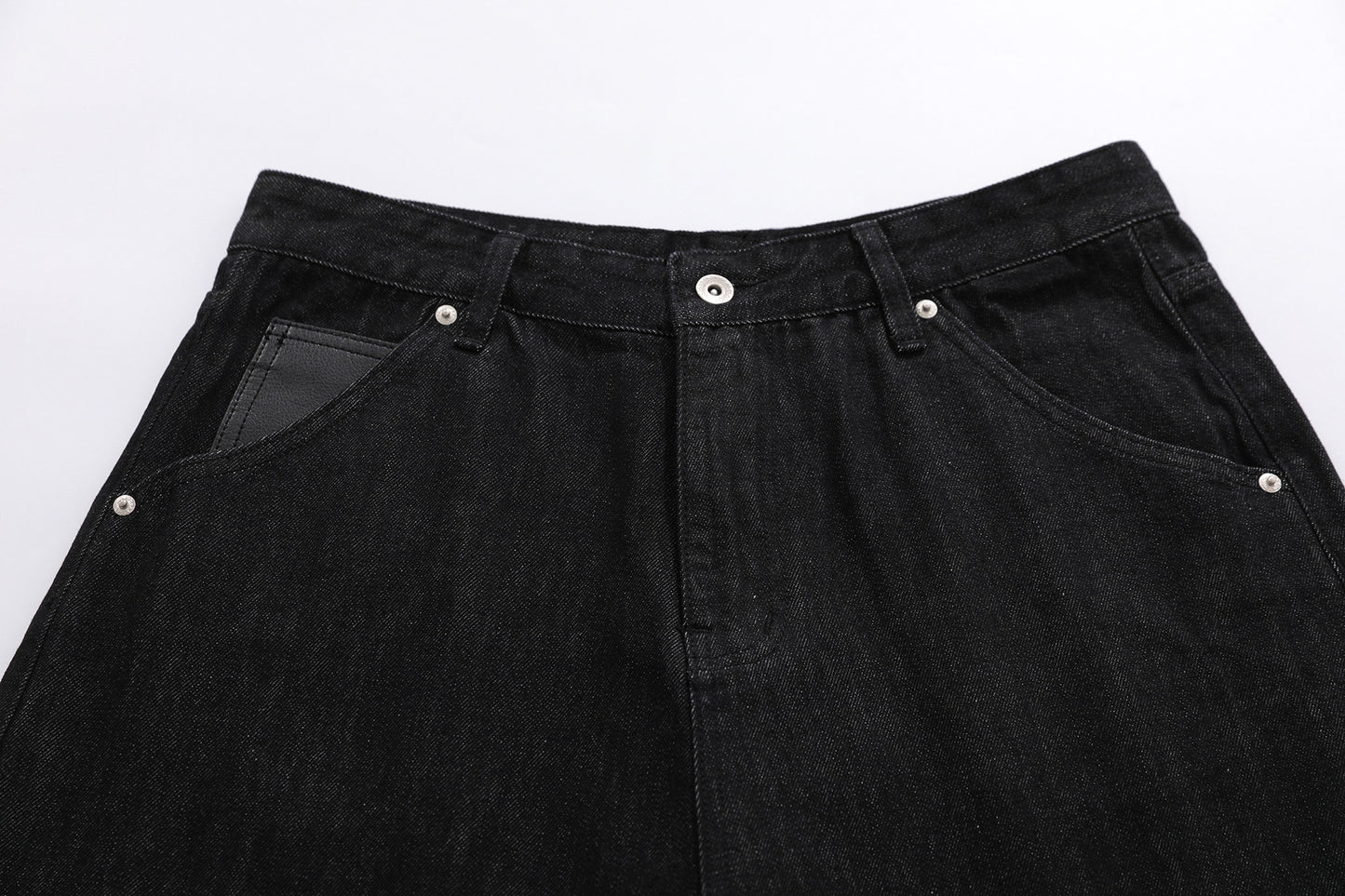 Raw Wash Wide Leg Denim Half Pants WN25701