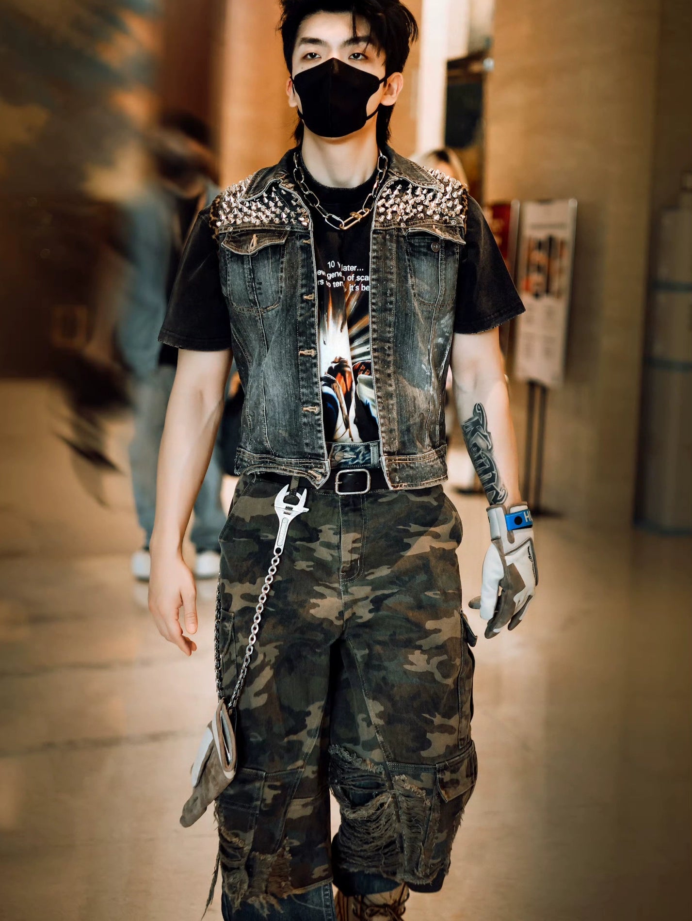 Washed Camouflage Distressed Half Pants WN19715