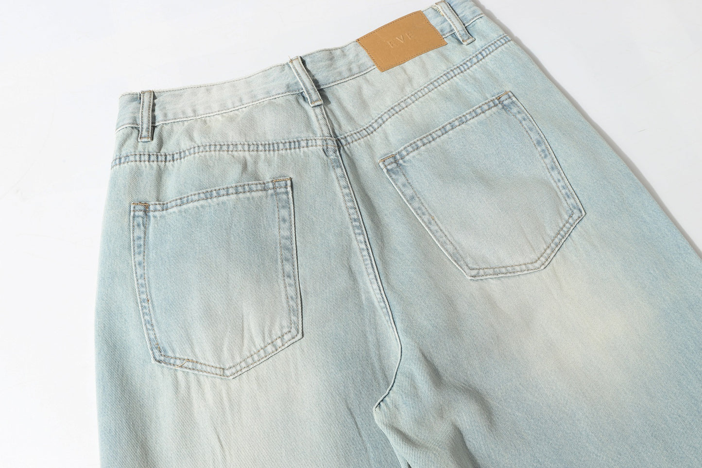 Washed Whisker Wide Leg Denim Jeans WN25873