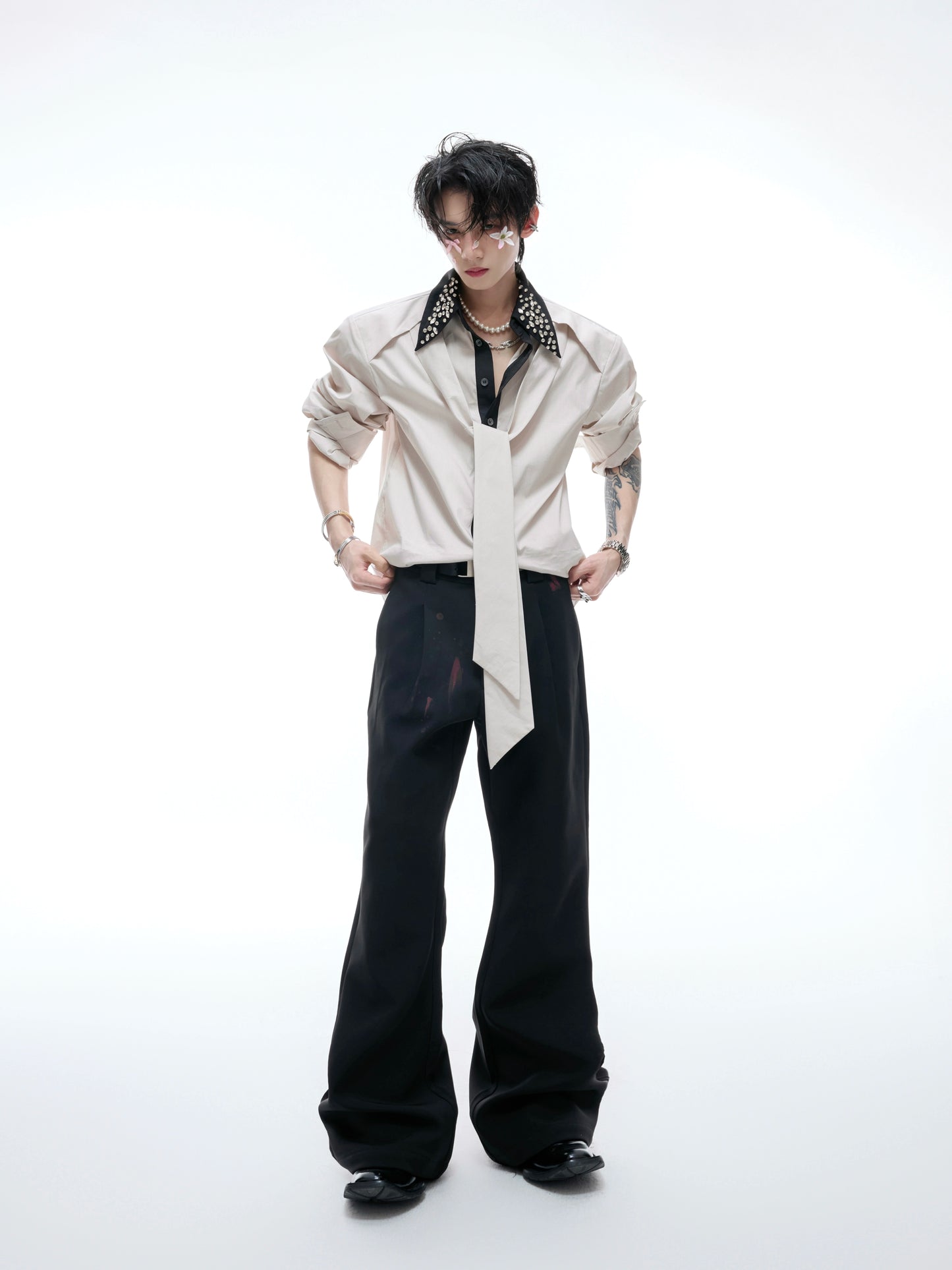 Rhinestone Neckline Ribbon Colorblock Long Sleeve Shirt WN20532