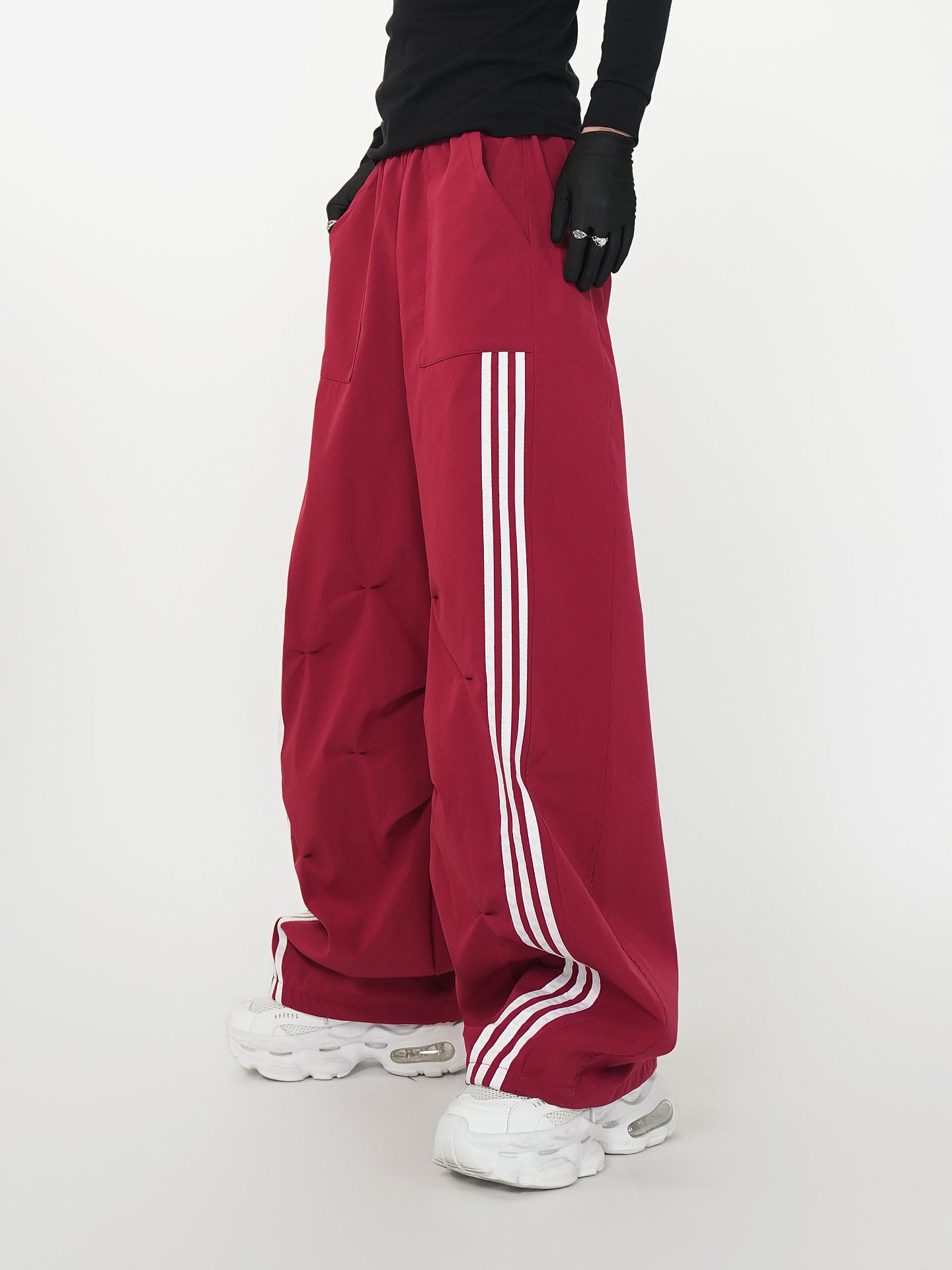 Pleats Parachute Stripe Curved Wide Leg Pants WN24141
