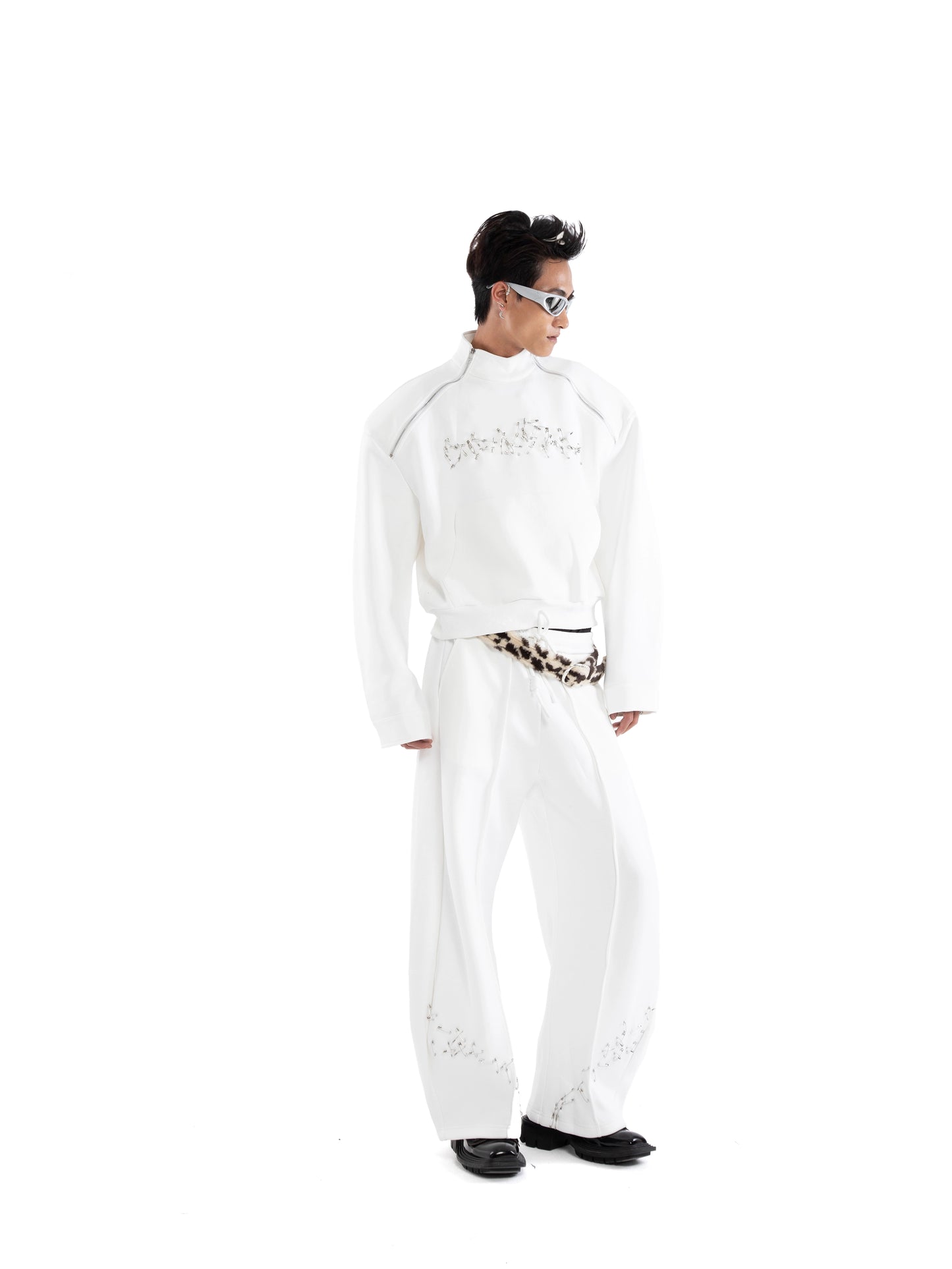 Pin Detail Stand Neck Zipper Sweatshirt &Wide Leg Pants Setup WN20649