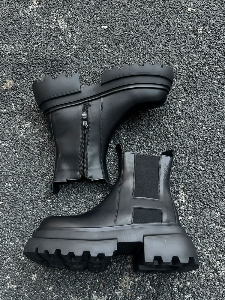 Thick Sole Leather Chelsea Boots WN21250