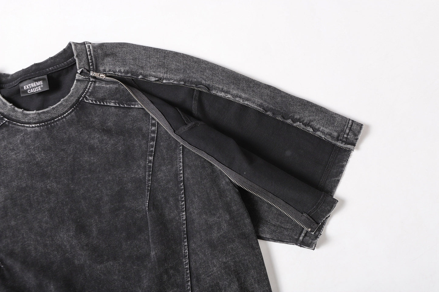 Washed Panel Design Zipper Detail Short Sleeve T-Shirt WN25377