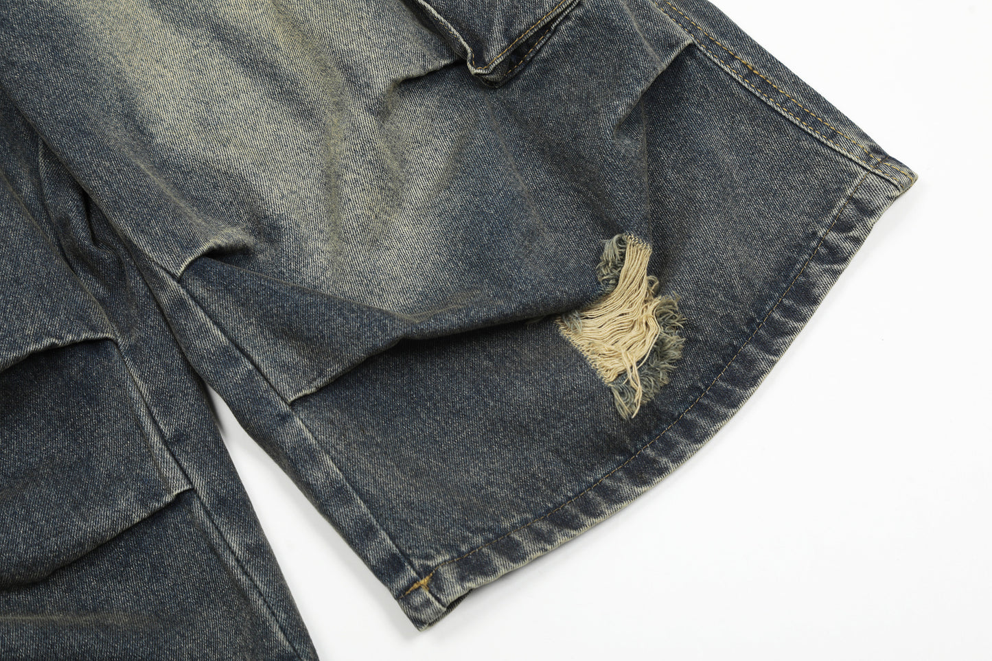 Washed Damage Cargo Pocket Denim Half Pants WN25699