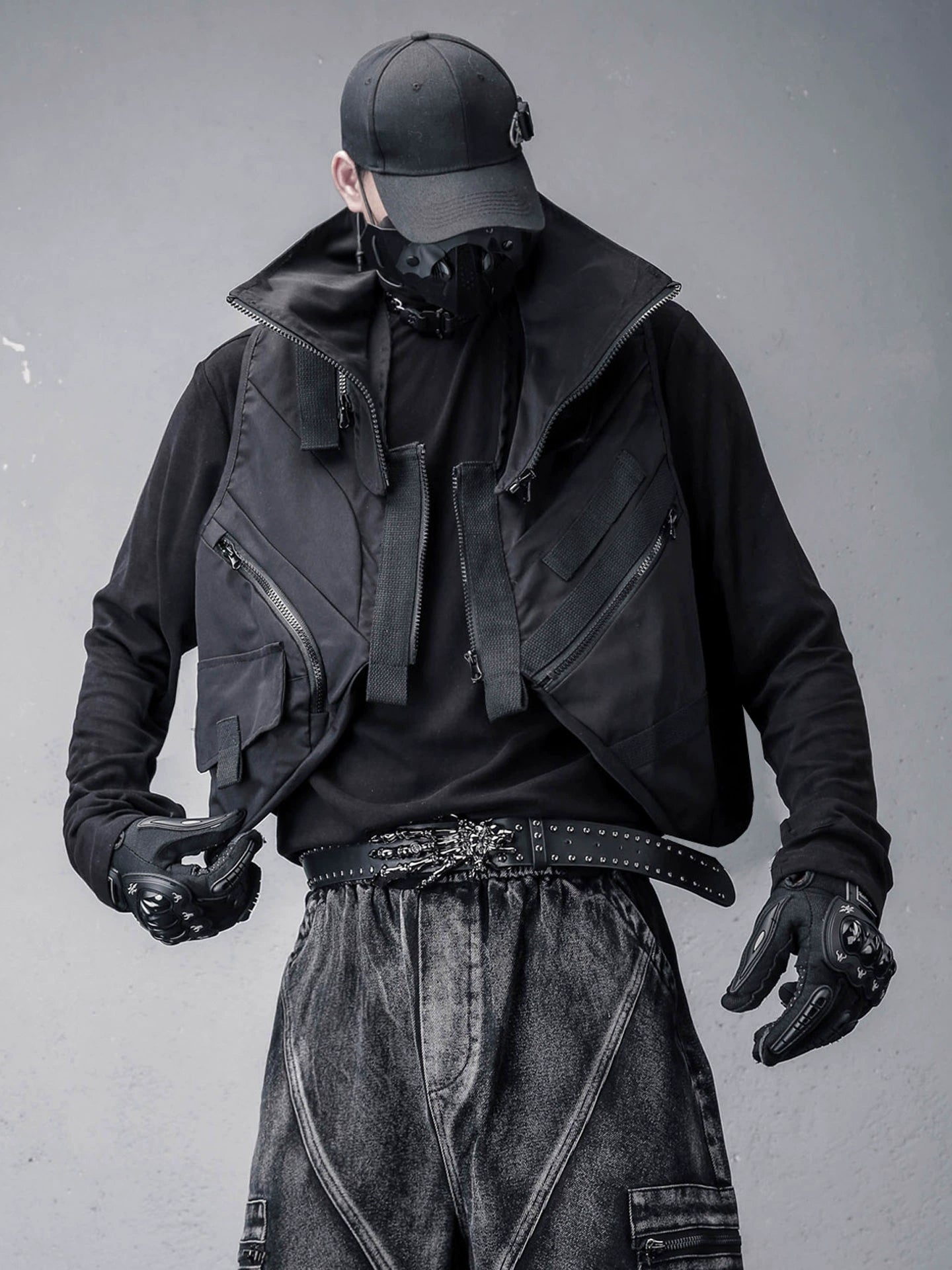 High-Neck Multi Pocket Mix Patch Tactical Vest WN22372