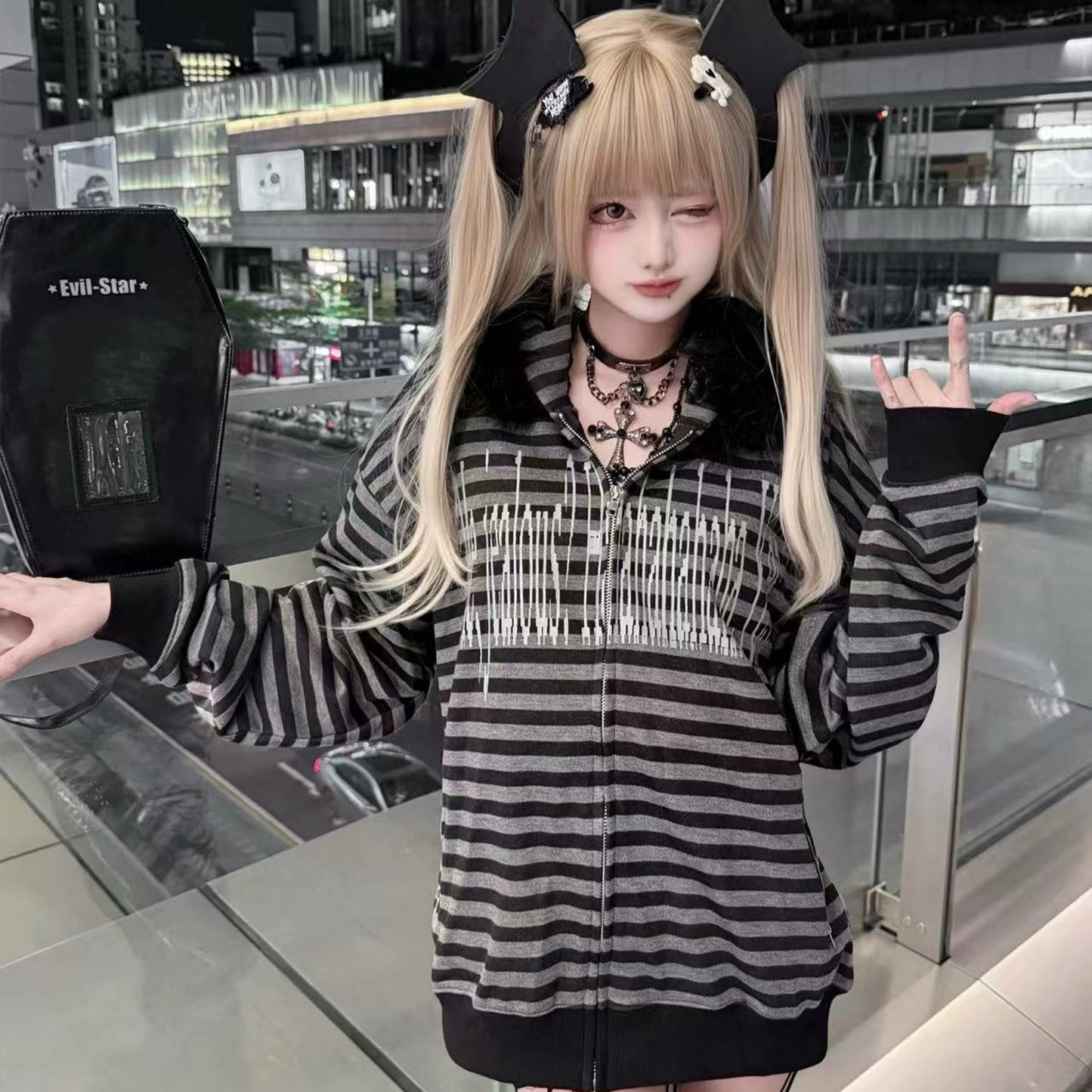 Stripe Fake Fur Collar Knit Zipper Hoodie WN20901