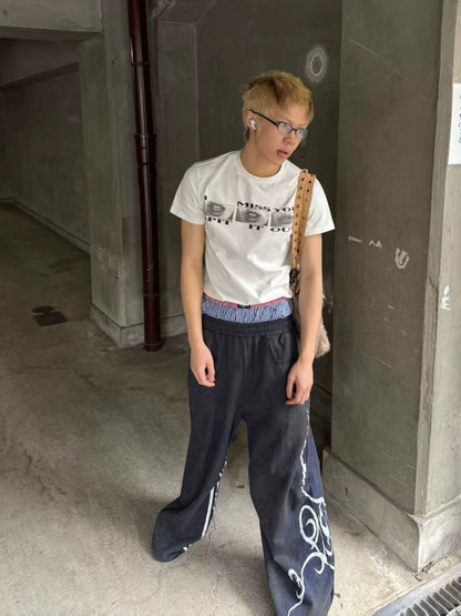 Lips Graphic Print Short Sleeve T-Shirt WN18057