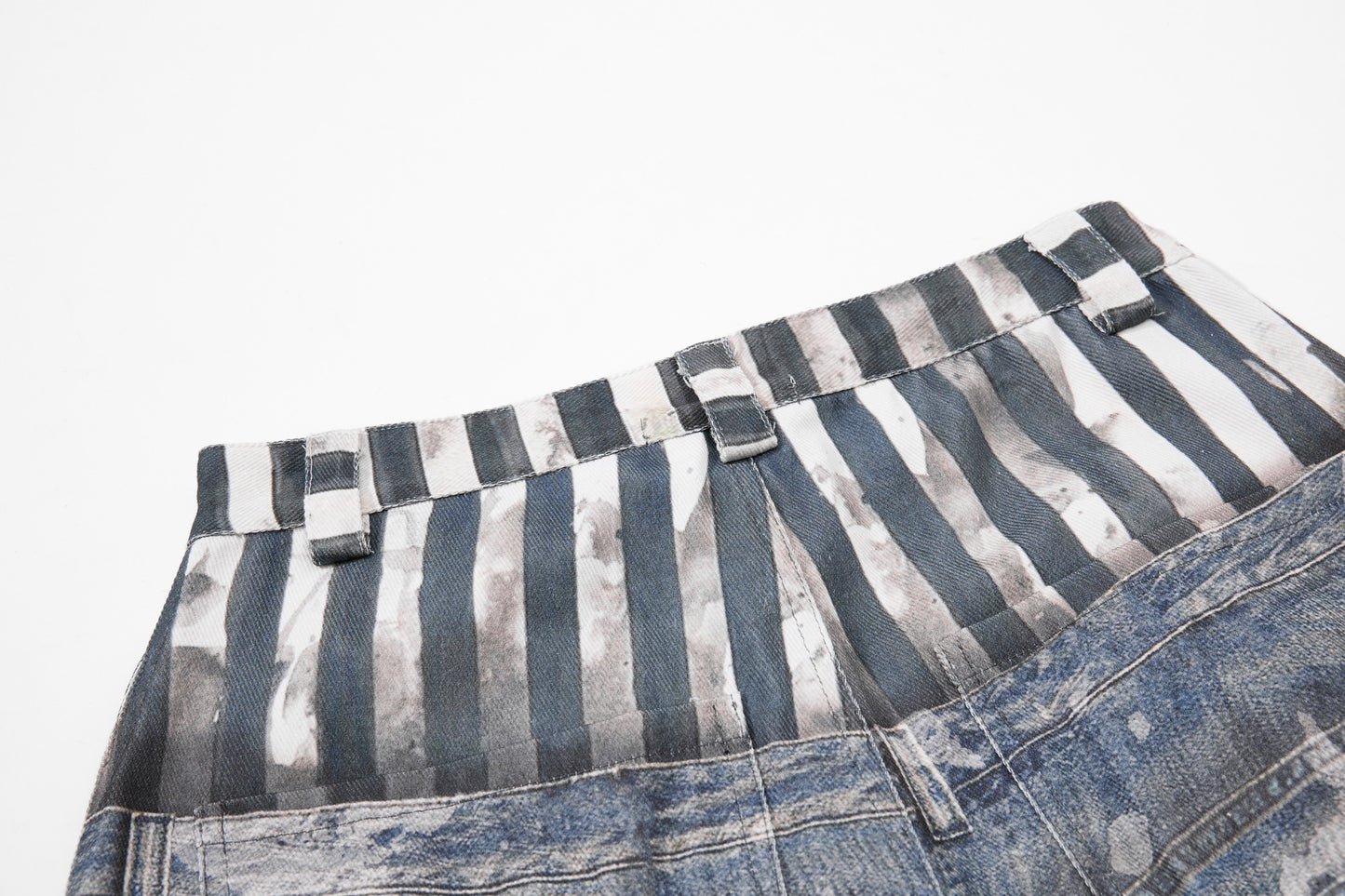 Star Print Fake Layered Curved Wide Leg Denim Jeans WN25728