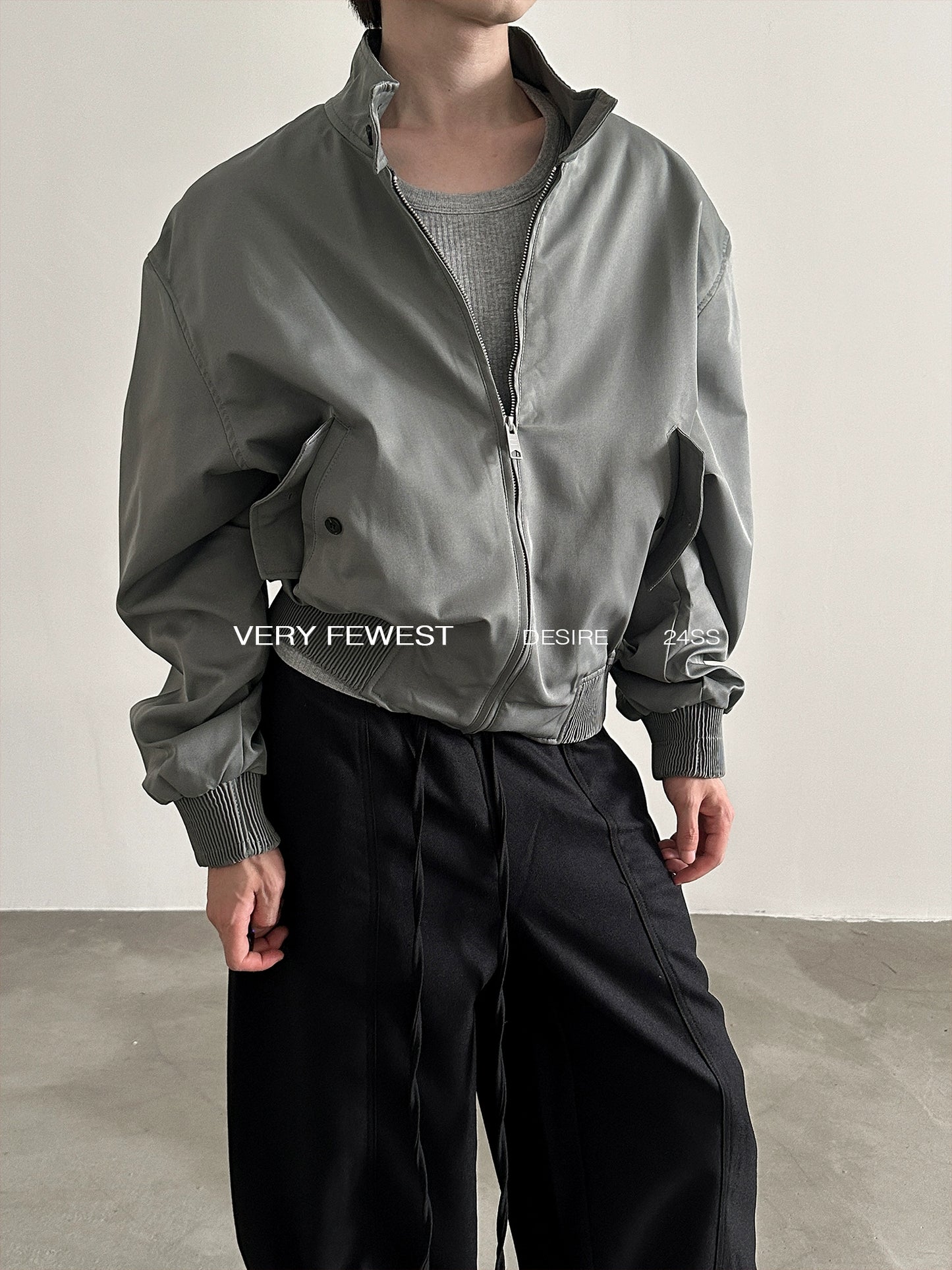 Nylon Stand Neck Short Jacket WN8959