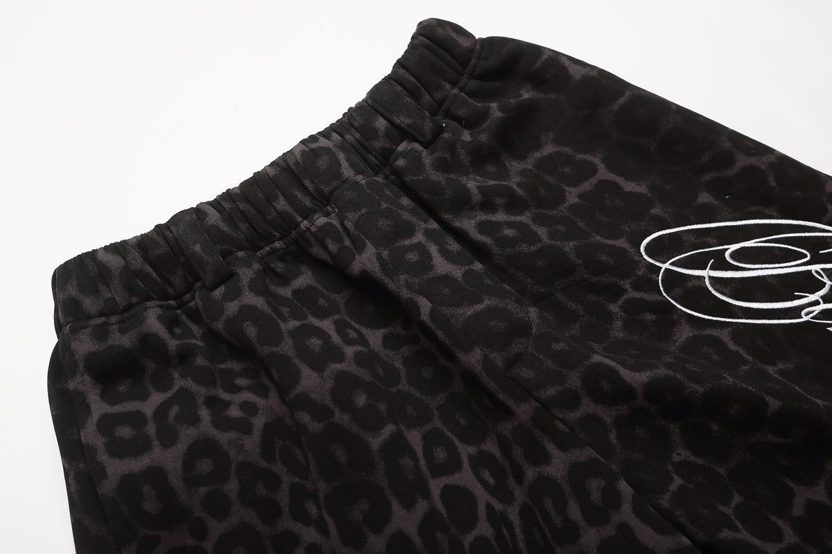 Leopard Graphic Letter Wide Leg Half Pants WN28106