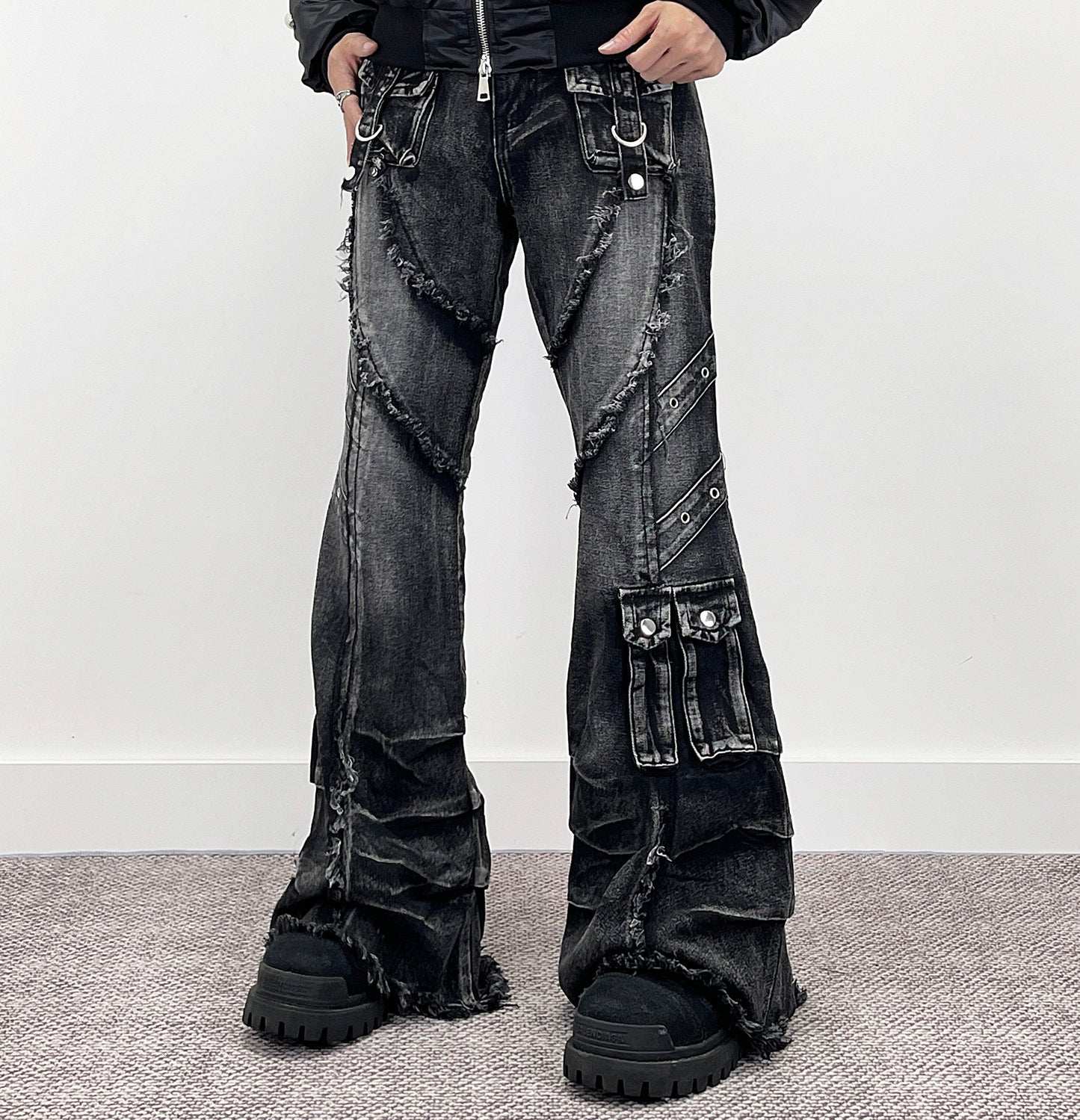 Heavy Detail Flare Cargo Denim Jeans WN24277