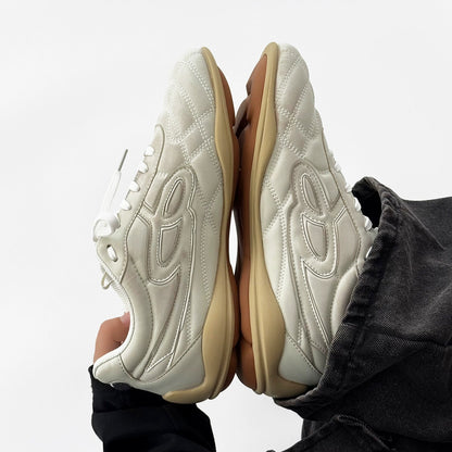 Thin Round-Toe Leather Sneakers WN19153