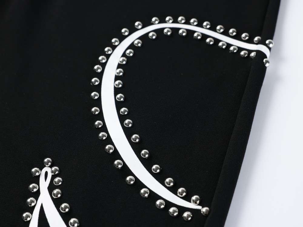 Metal Stud Graffiti Letter Print Curved Wide Leg Sweatpants WN27905