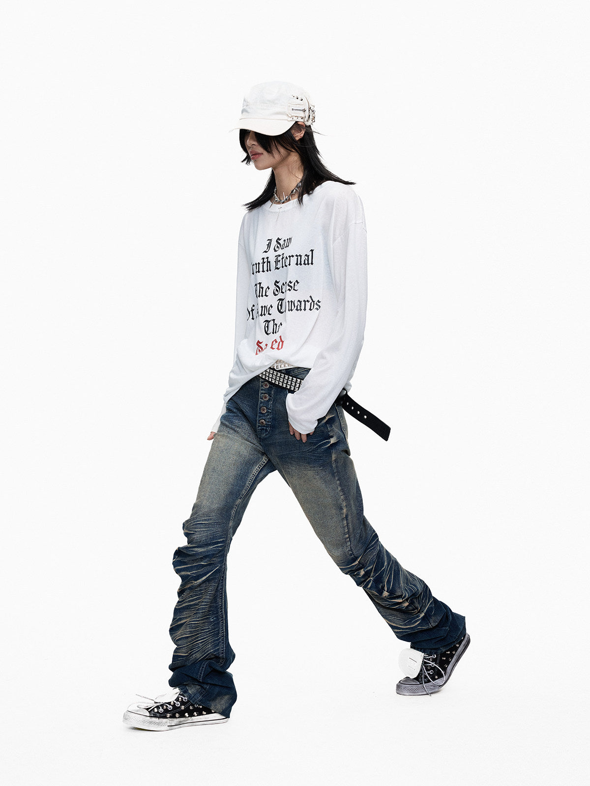 Whisker Washed Curved Seam Denim Jeans WN27311