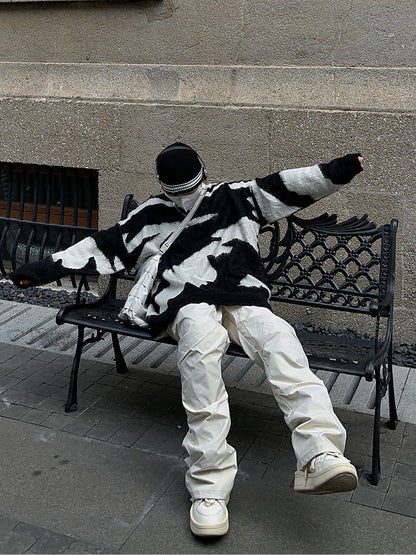 Abstract Pattern Fuzzy Oversize Knit Sweater WN24400