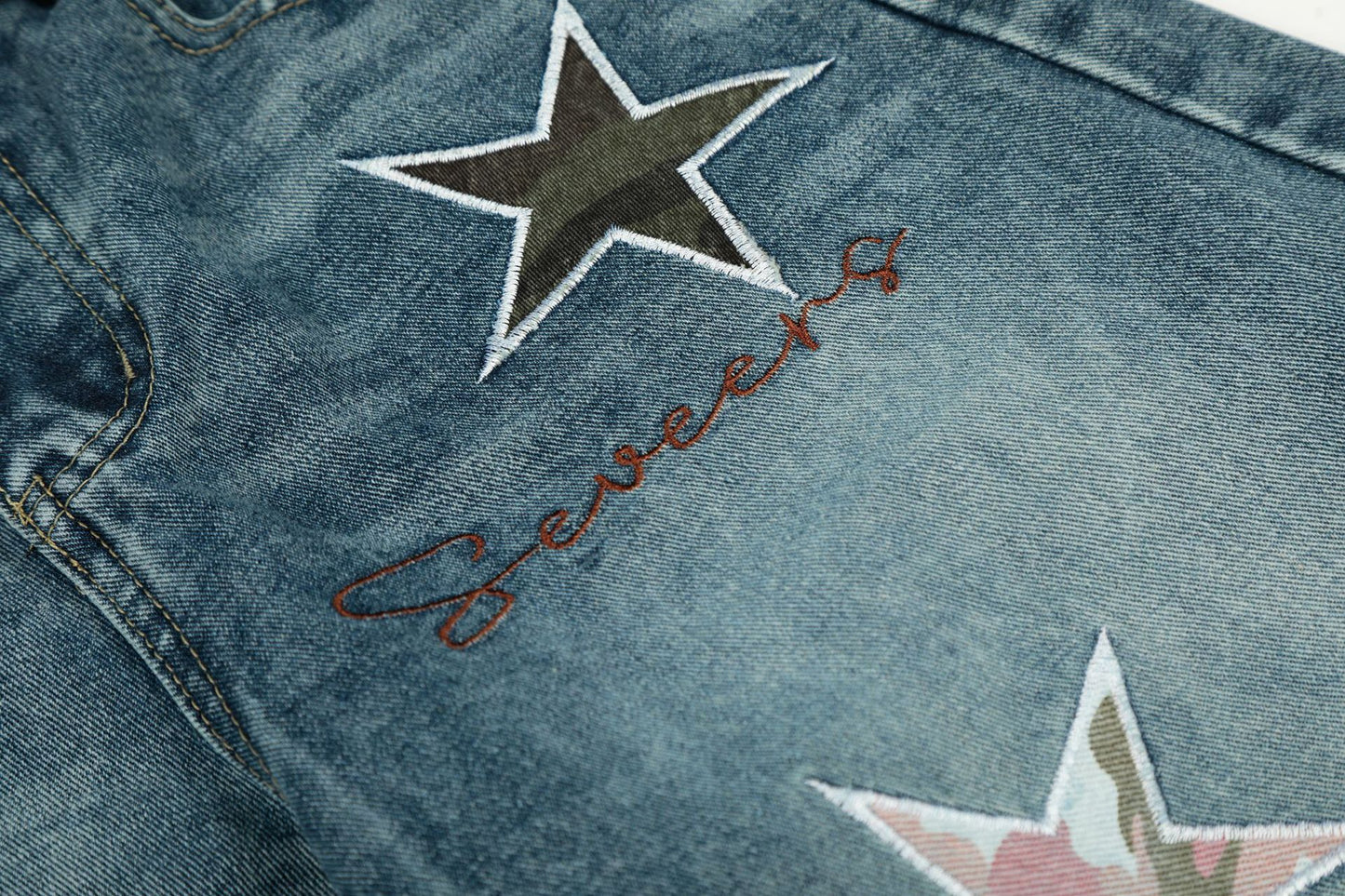 Washed Star Applique Wide Leg Denim Jeans WN25451