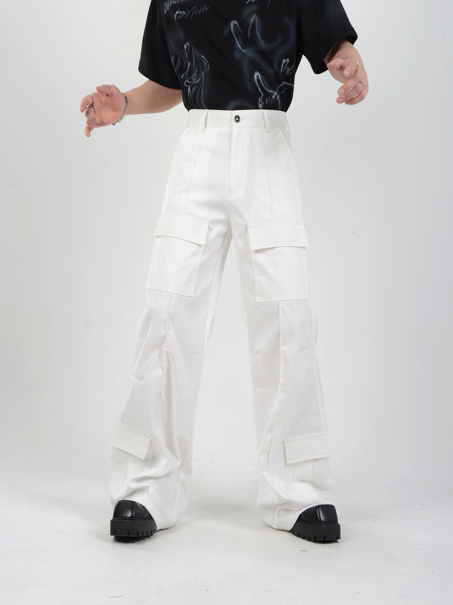 Wide-Leg Straight Cargo Trousers WN7124