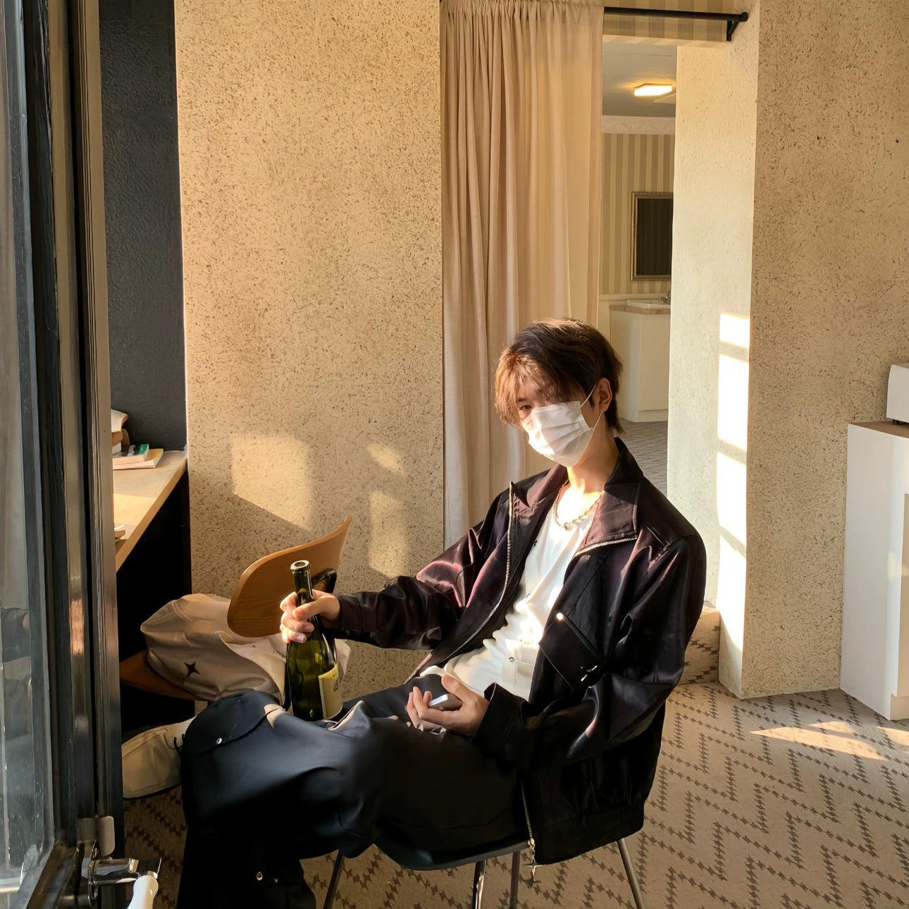 Liquid Gloss Metal Design Zipper Jacket WN19783