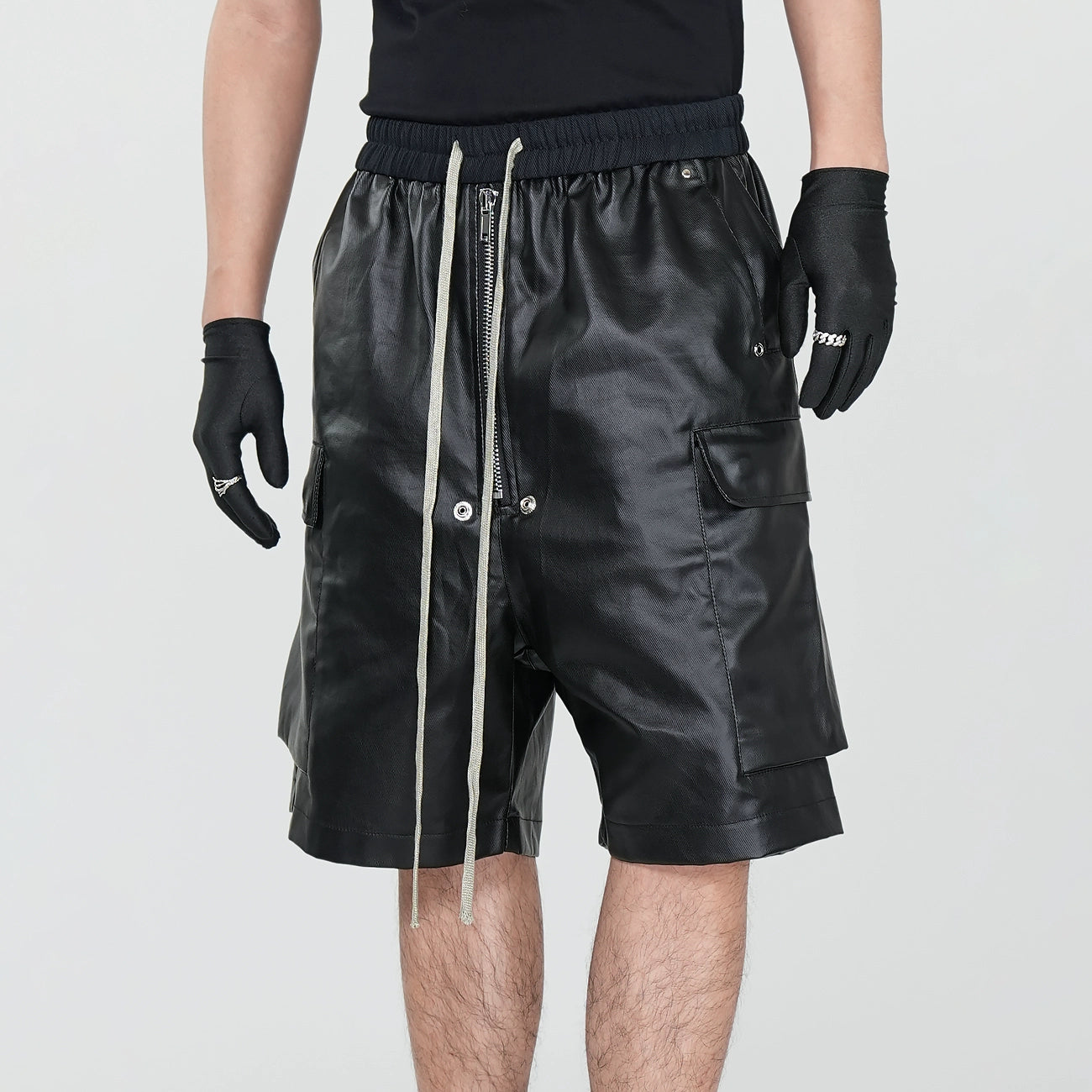 Matte Coated Multi-Pocket Straight Cargo Half Pants WN17329