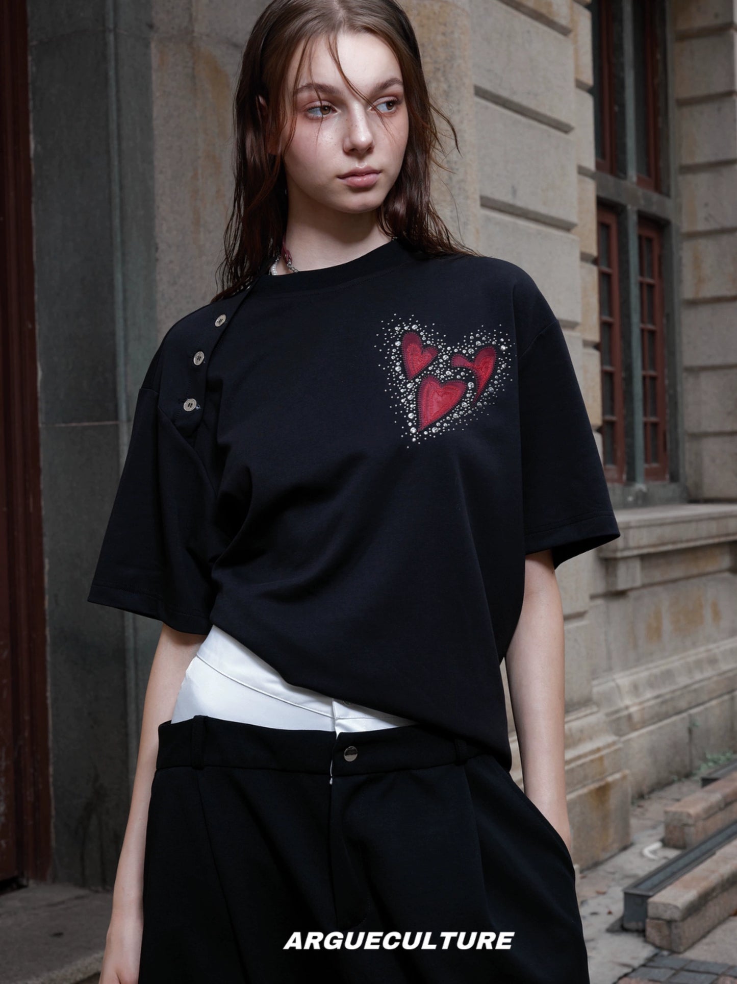 Irregular Neckline Embroidery Rhinestone Short Sleeve T-Shirt WN18374