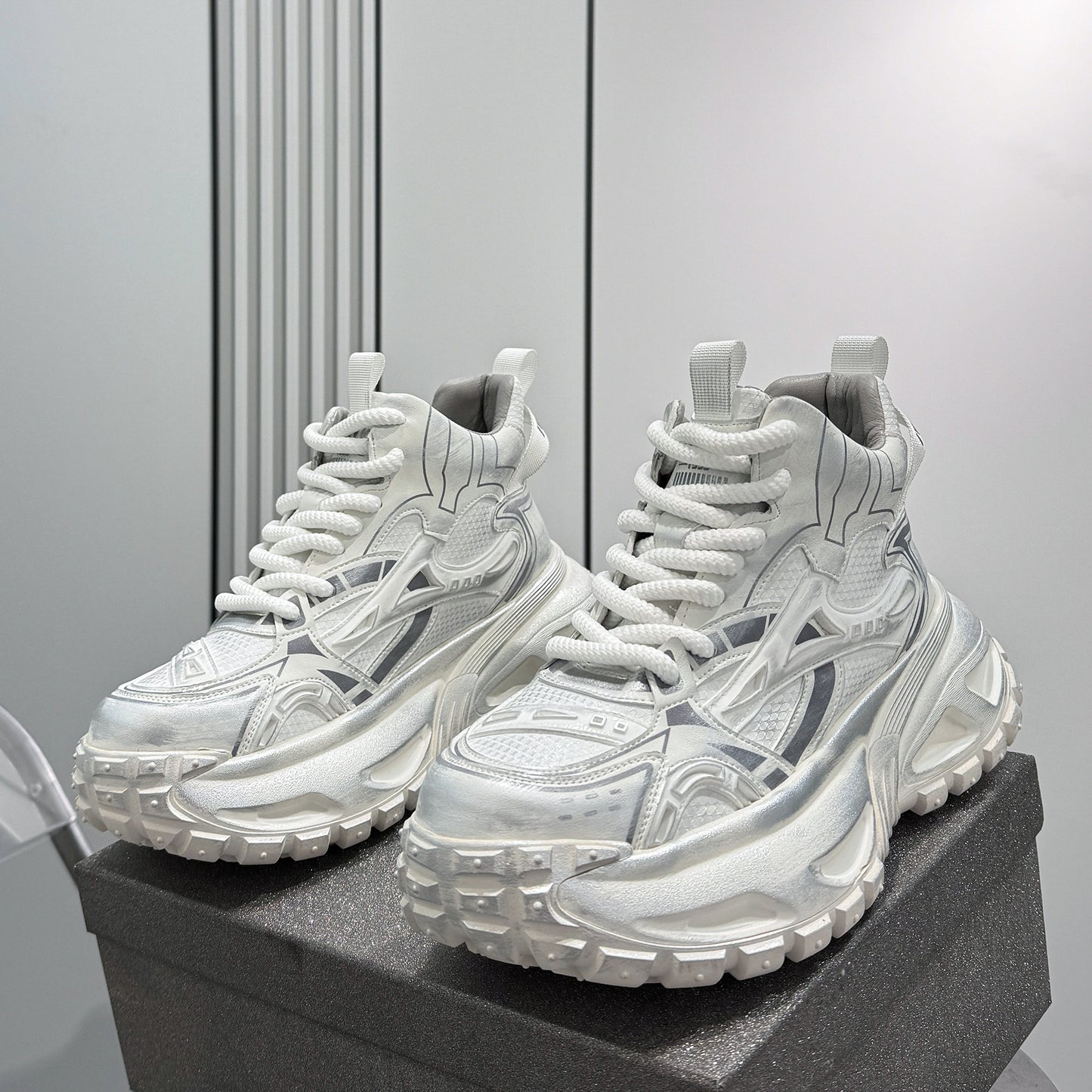 Mesh Panel High-Top Chunky Sole Sneakers WN24608