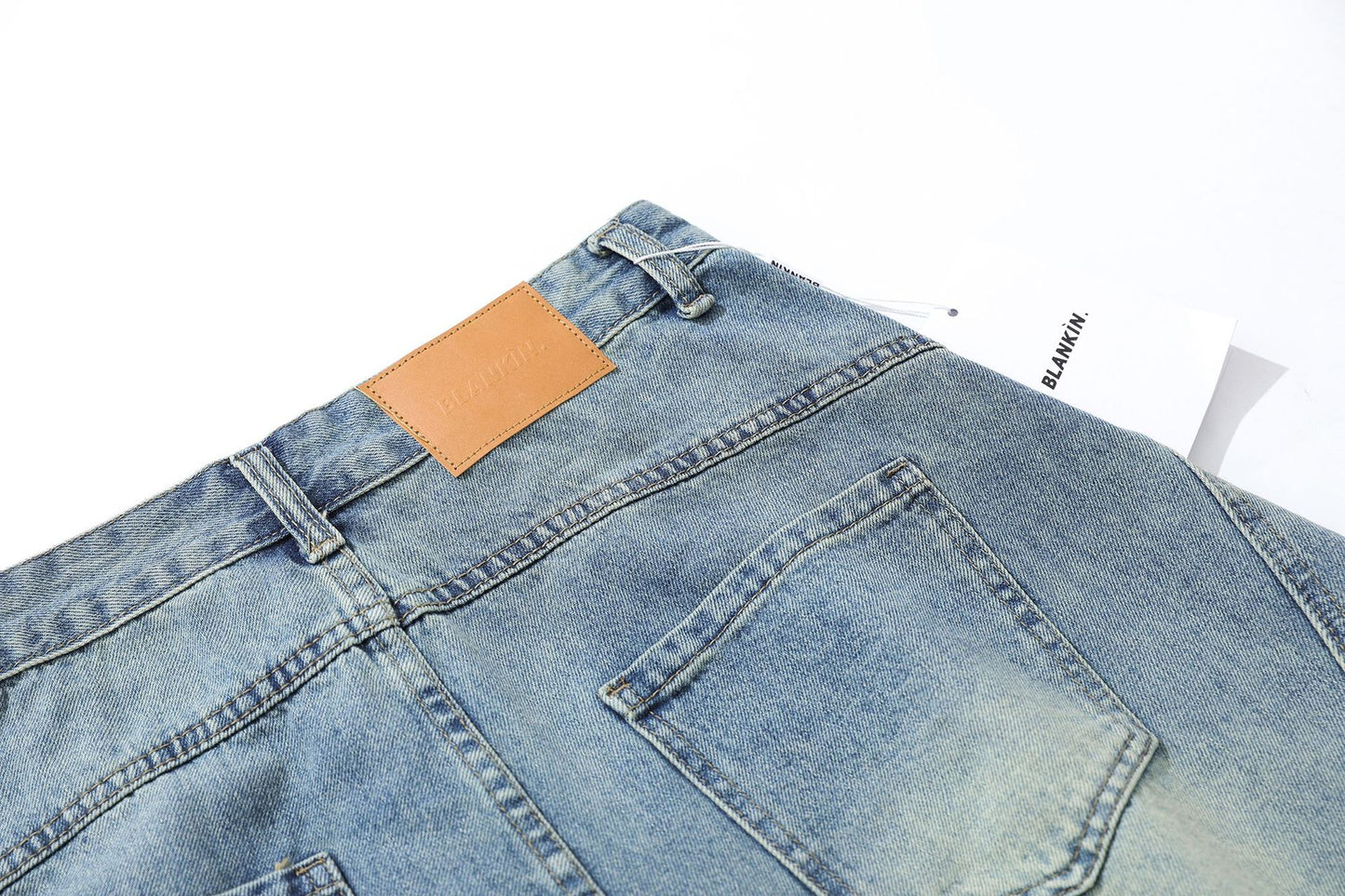 Washed Whisker Curved Cropped Denim Jeans WN25531