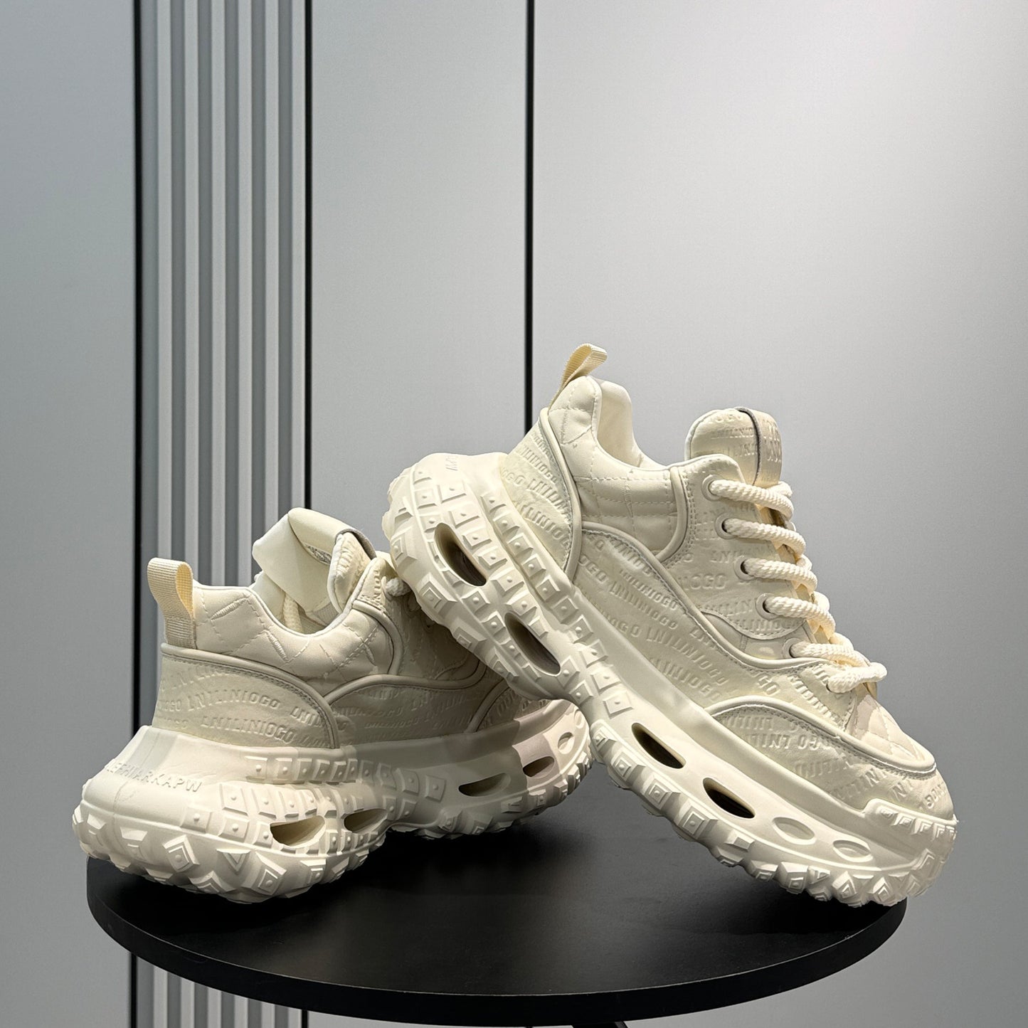 Panel Air Sole Chunky Sole Sneakers WN24668