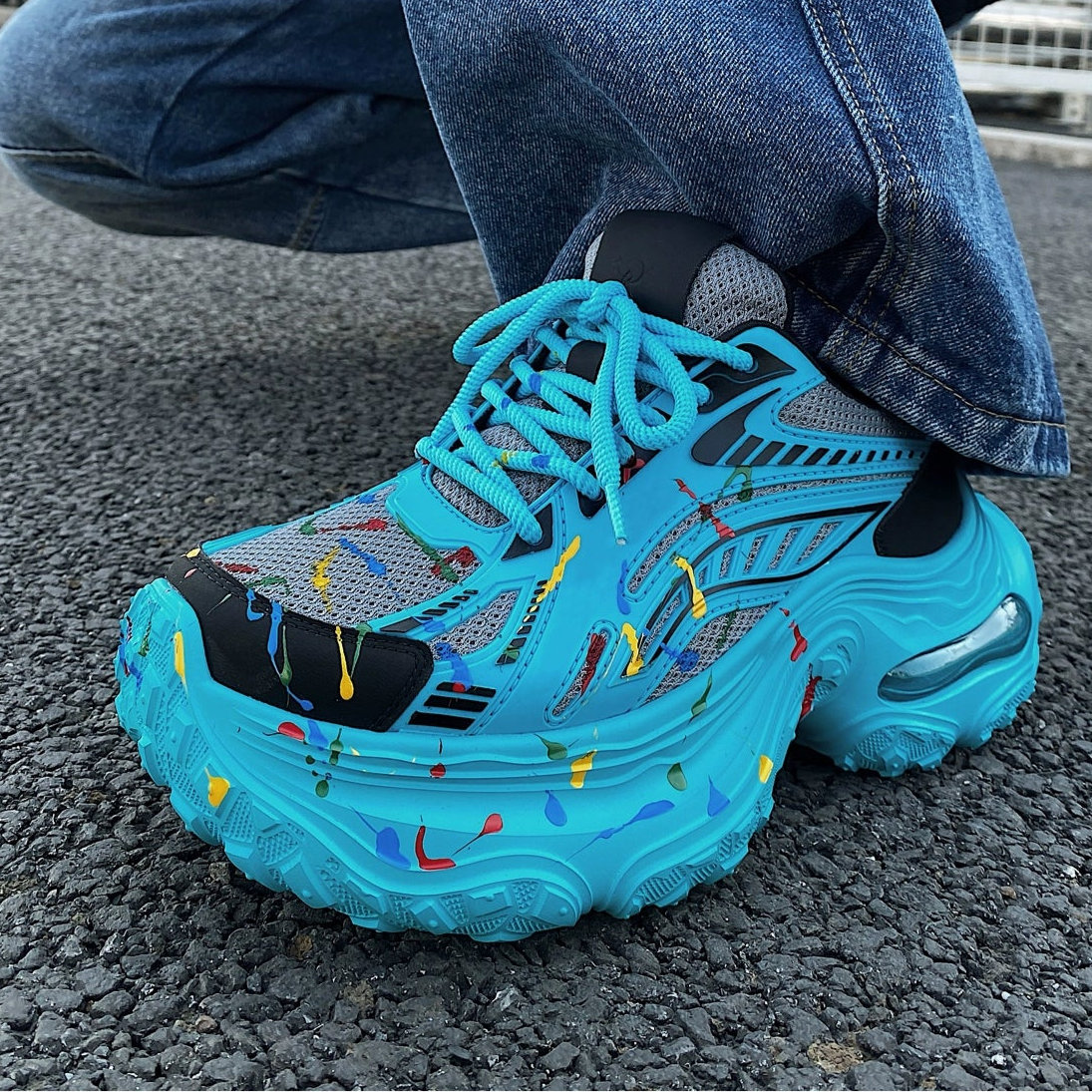 Air Cushion Lightweight Mesh Thick Sole Sporty Sneakers WN21253