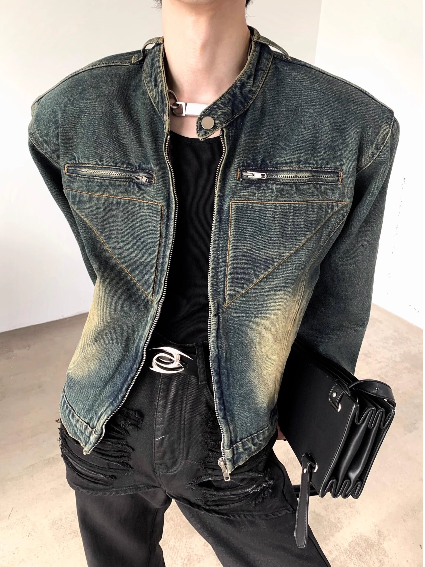 Shoulder Pad Washed Short Zipper Denim Jacket WN9151