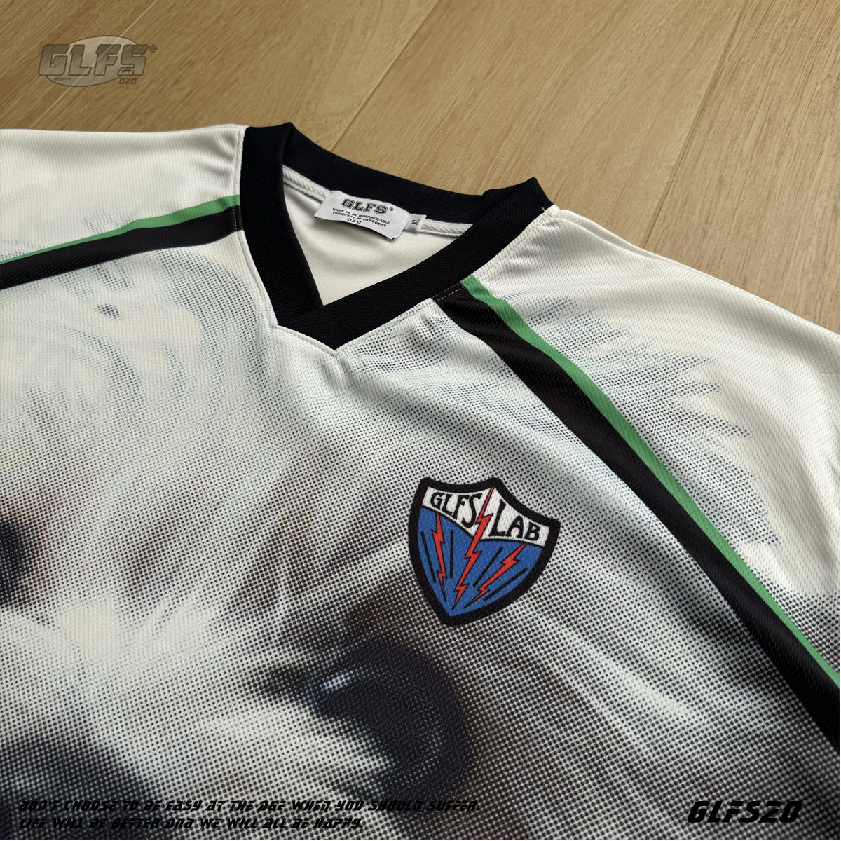 V-Neck Sporty Dog Print Short Sleeve T-Shirt WN26576
